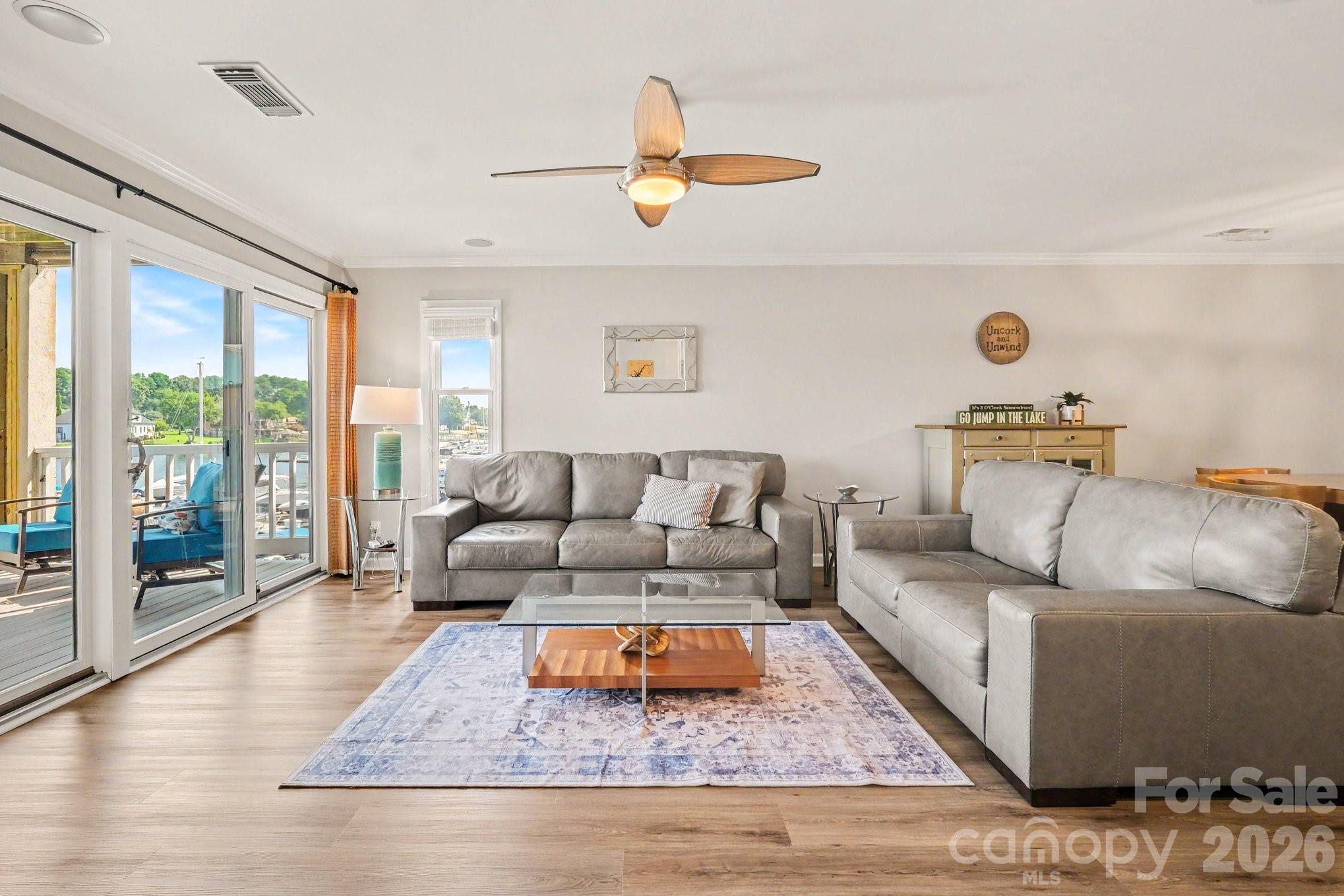 18613 Vineyard Point Lane Property Photo 16