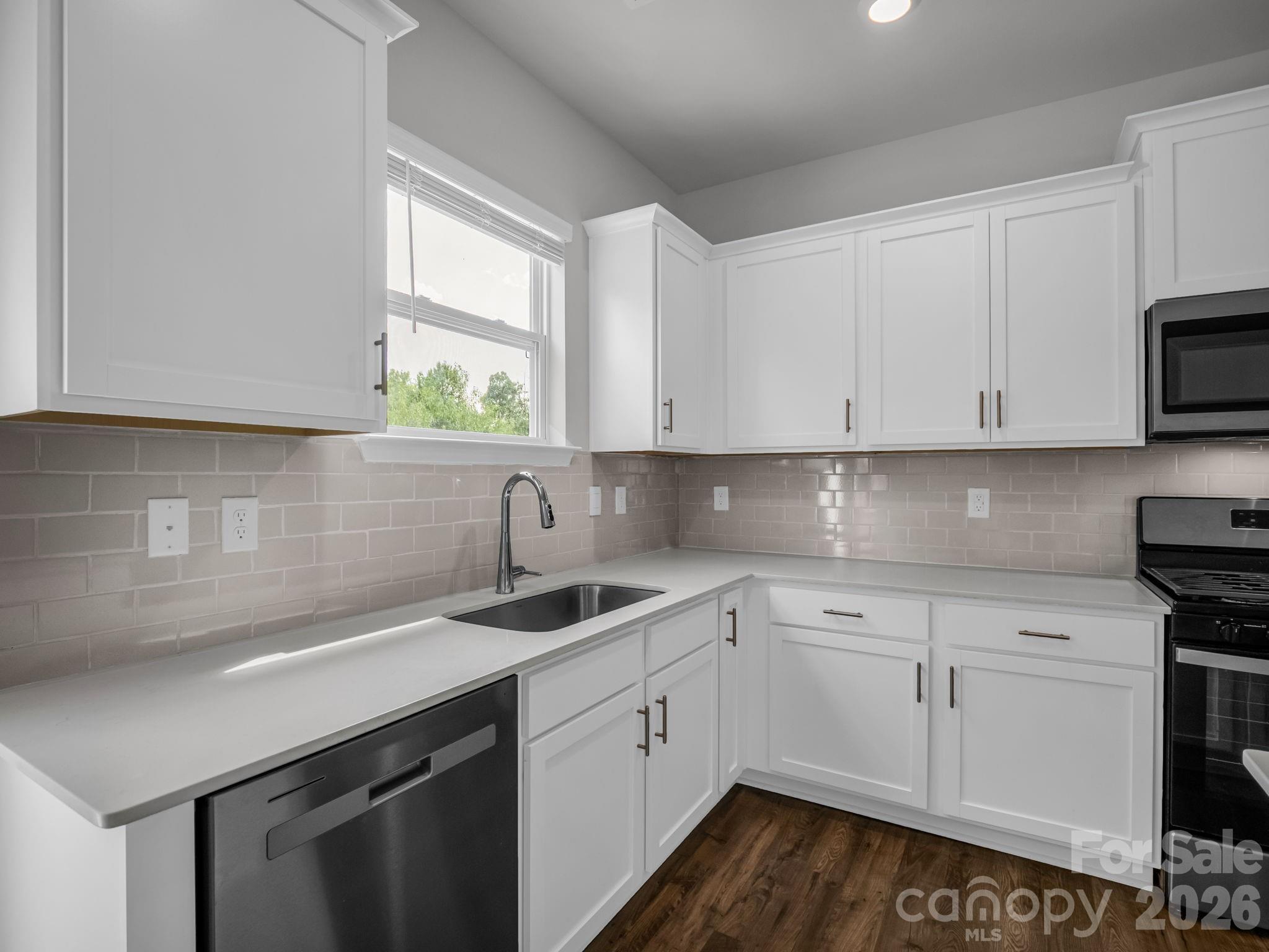 126 Ashelyn Park Drive 53 Property Photo 25