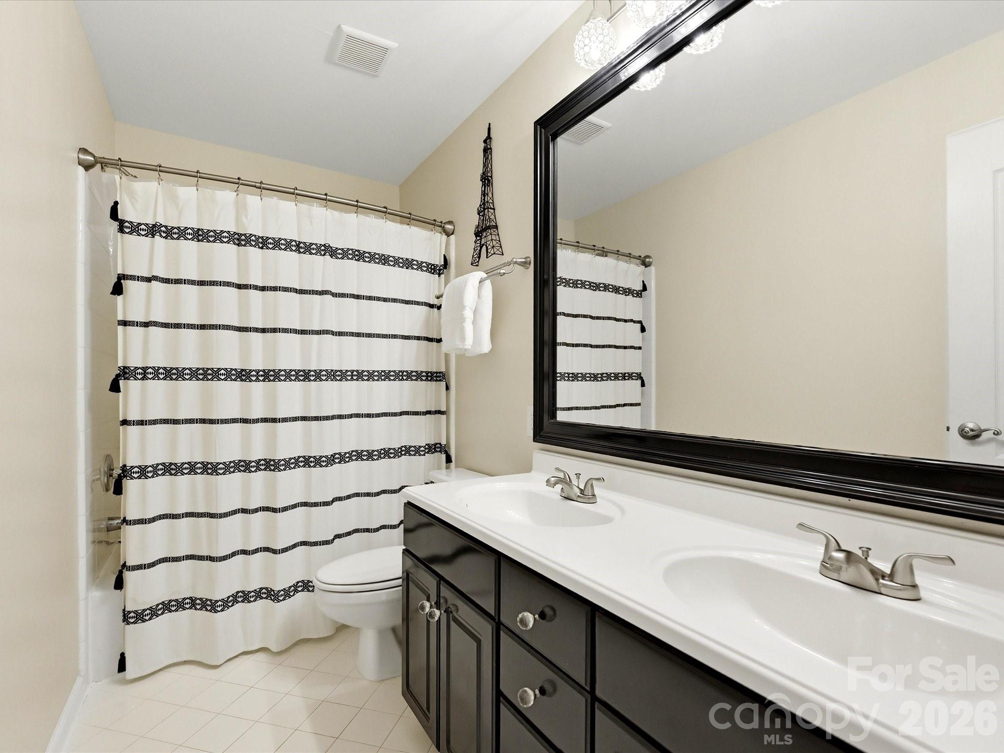 2805 Peverell Lane Property Photo 25
