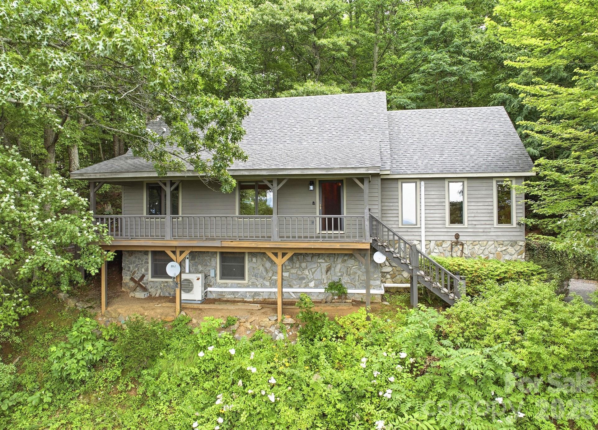 900 Mountain Cove Road Property Photo 3