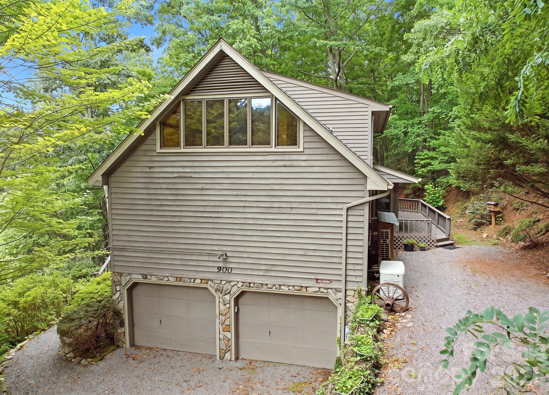 900 Mountain Cove Road Property Photo 6
