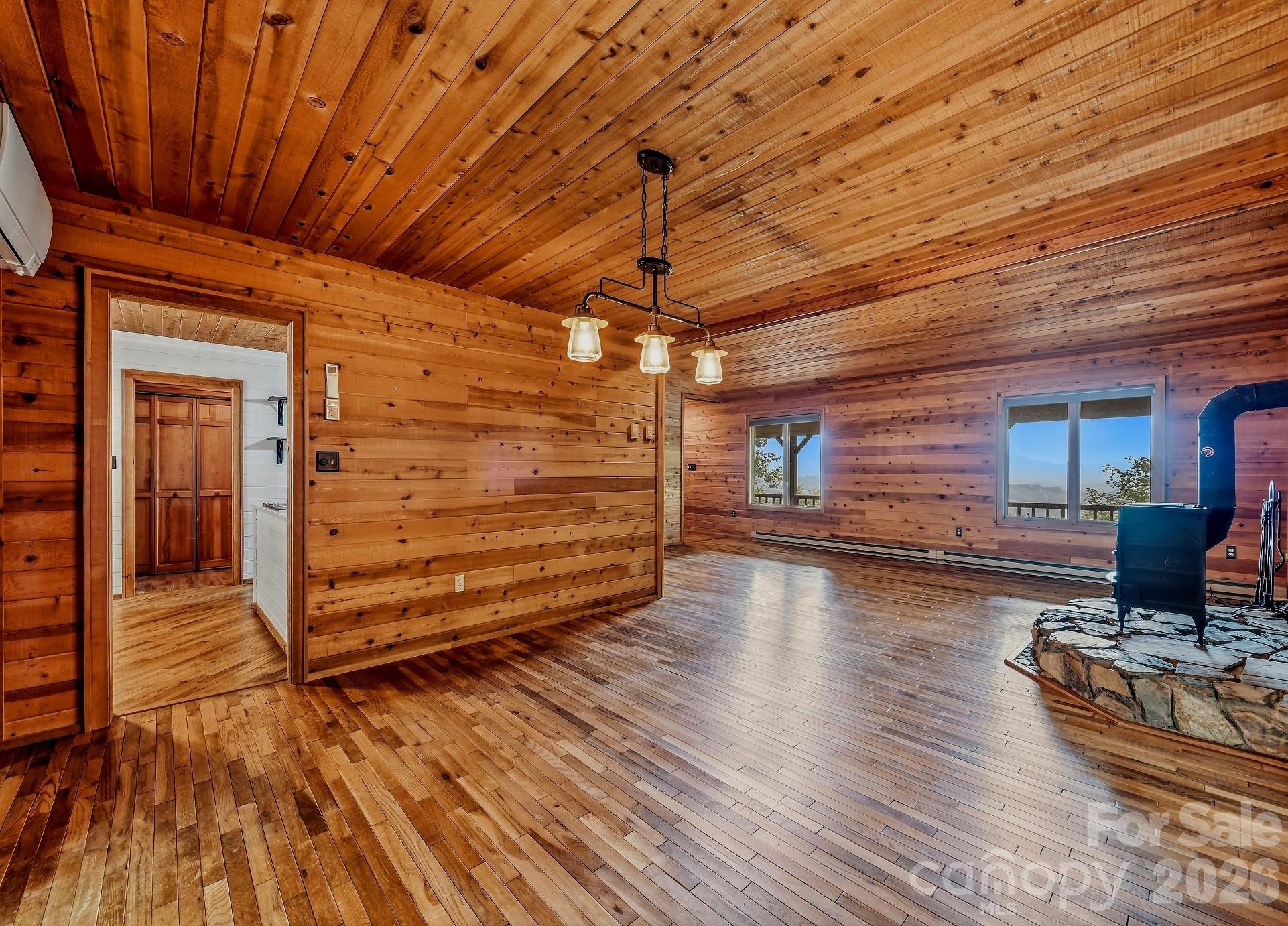 900 Mountain Cove Road Property Photo 15