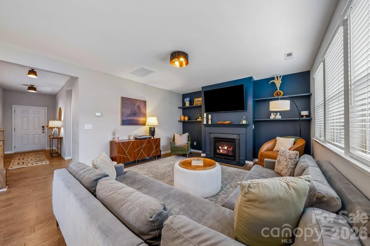 1809 Shelbourne Way Property Photo 7