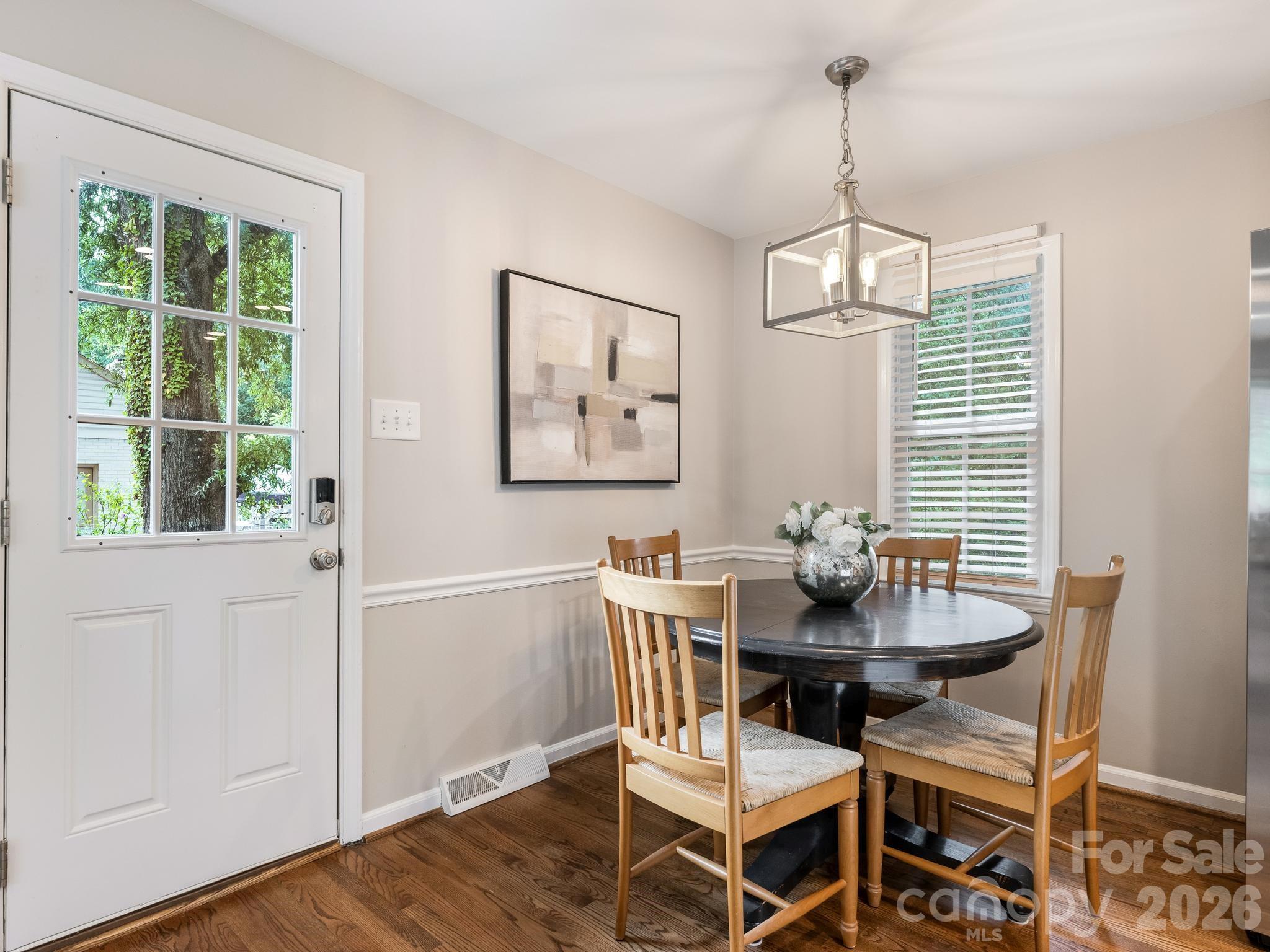 7518 Riding Trail Road Property Photo 8