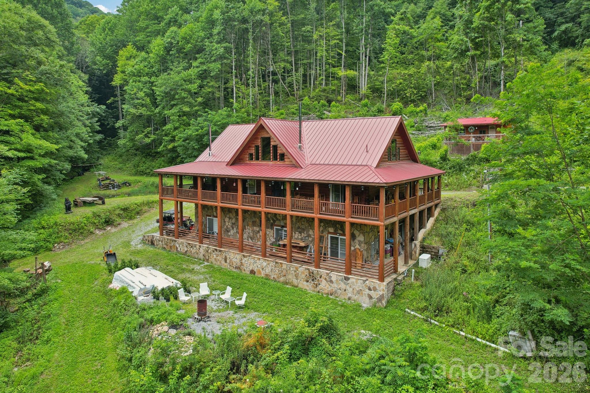 4501 Cove Creek Road Property Photo 8