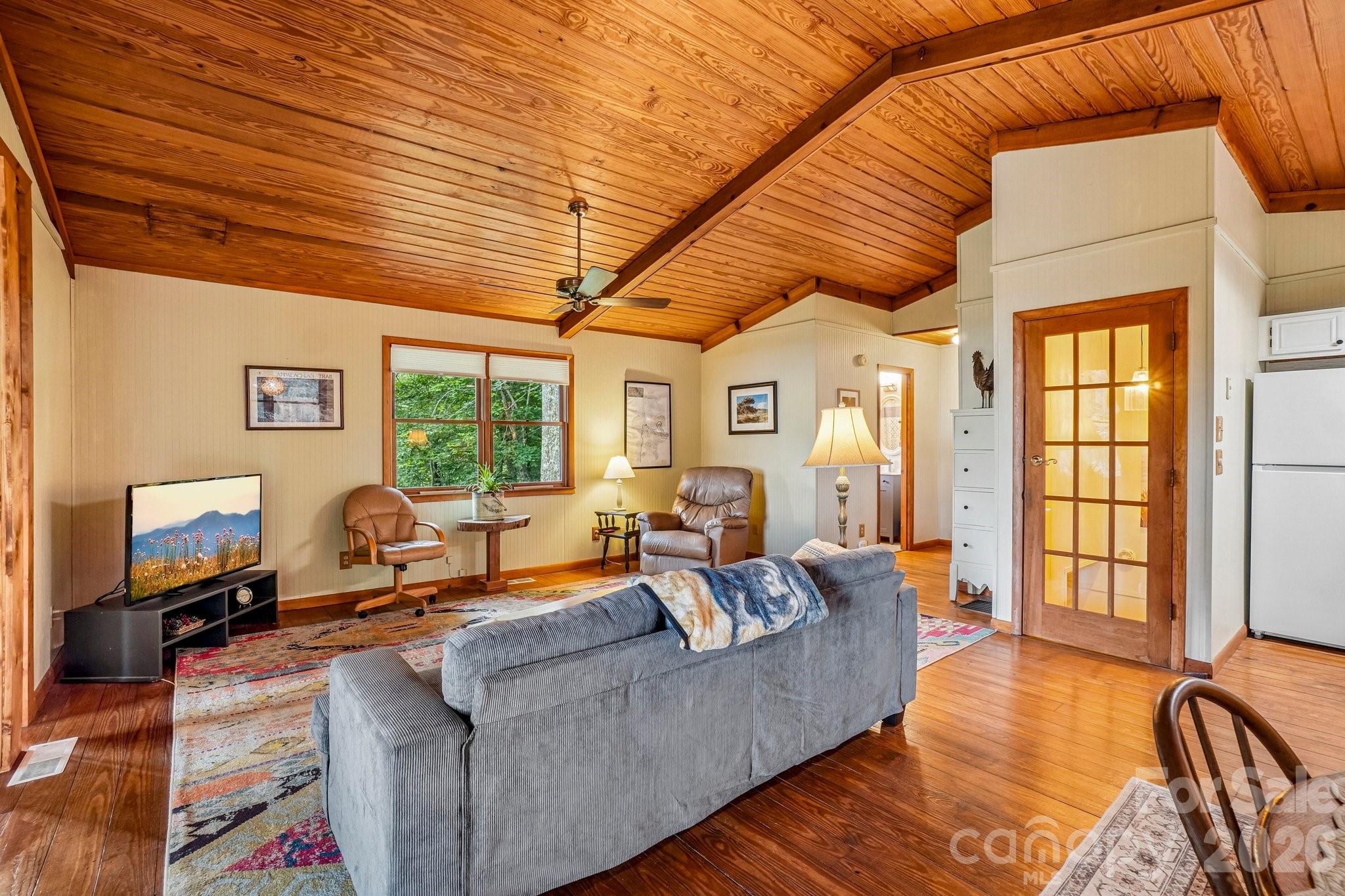 673 Chestnut Lane Property Photo 14
