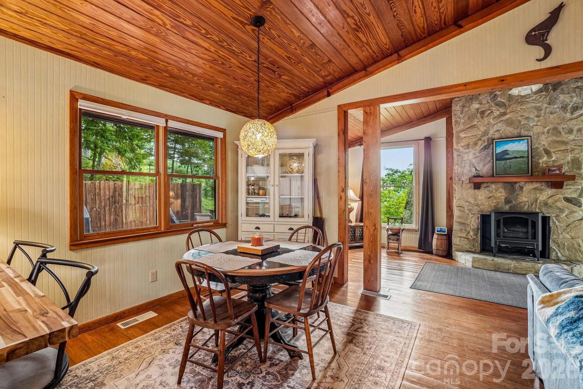 673 Chestnut Lane Property Photo 20