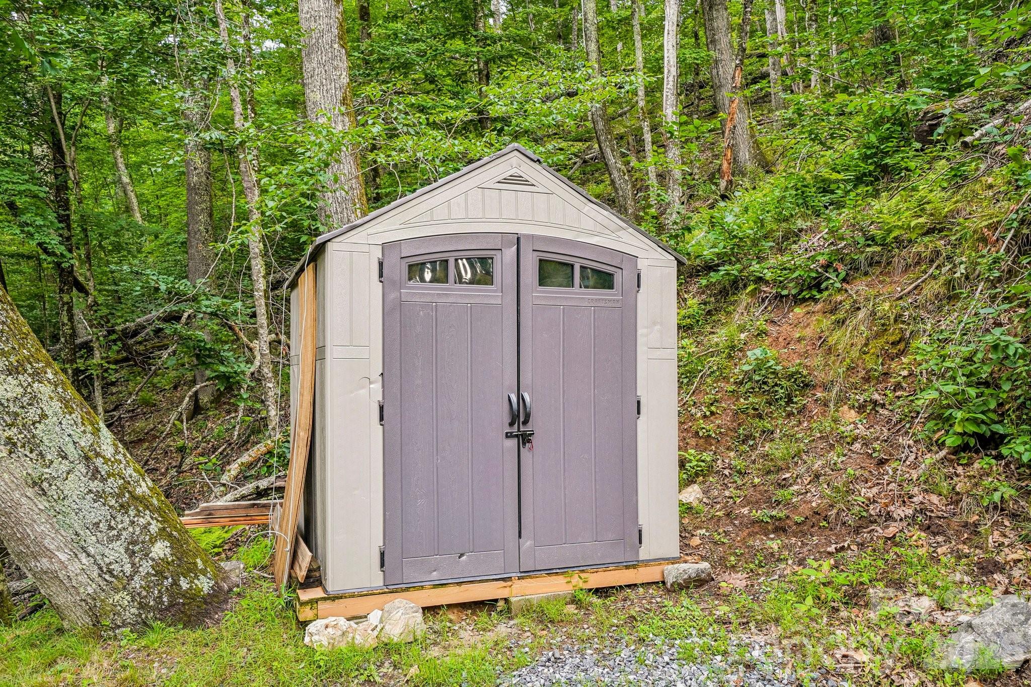 673 Chestnut Lane Property Photo 44
