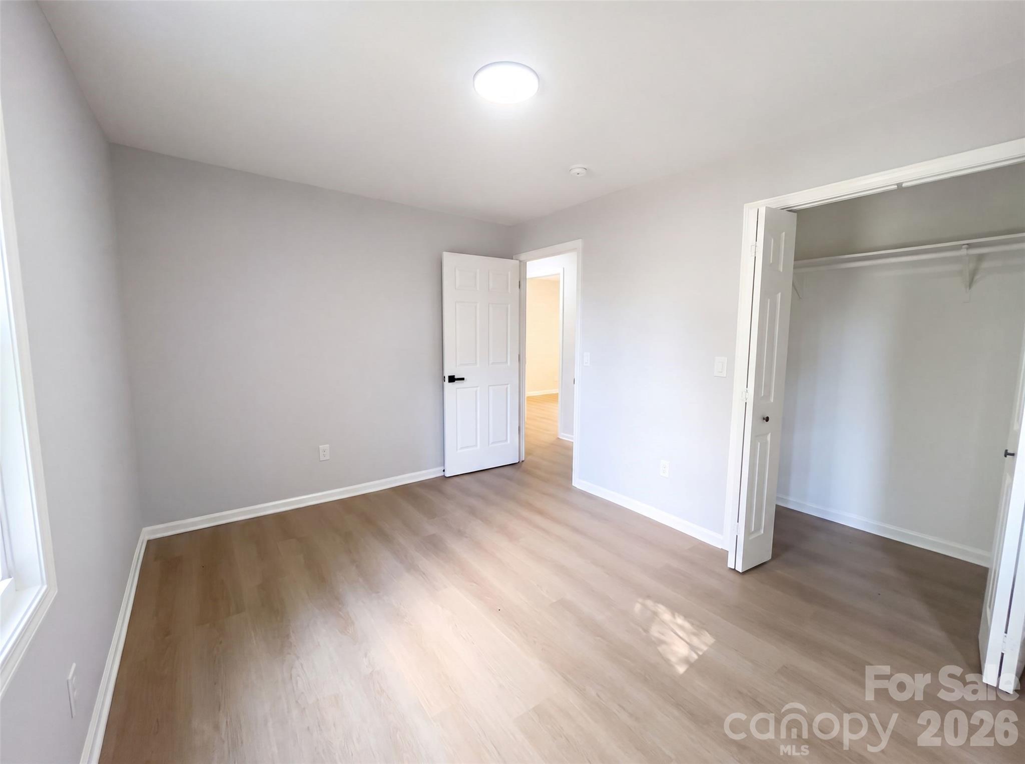 915 Kenham Place Property Photo 13
