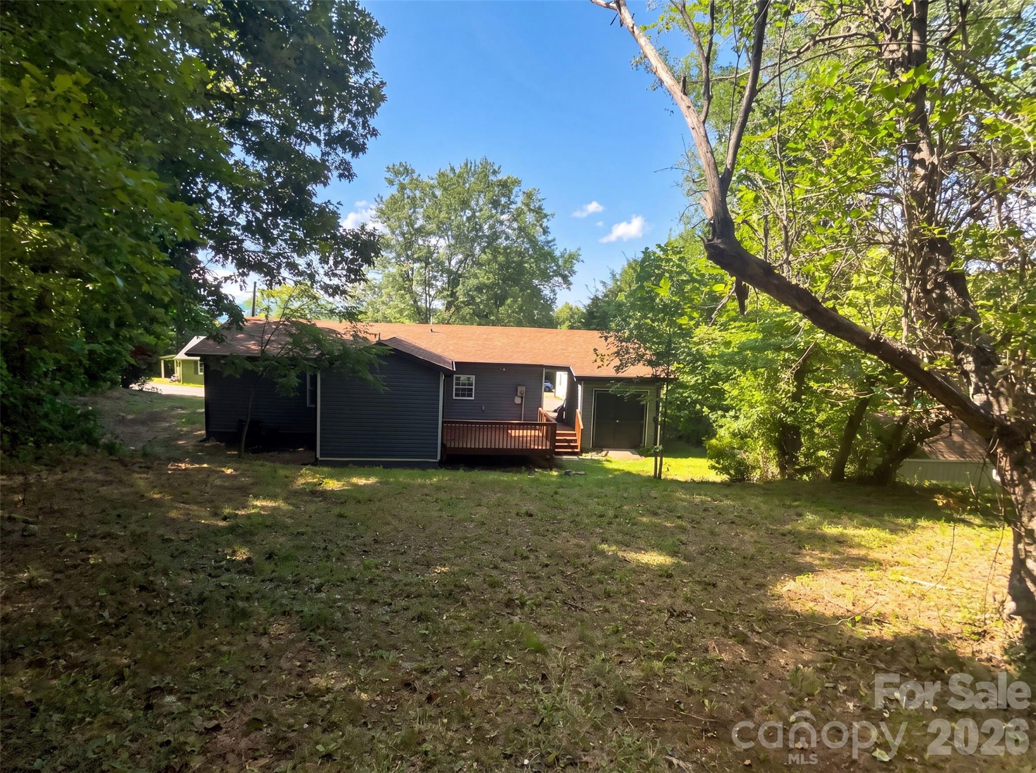 915 Kenham Place Property Photo 18