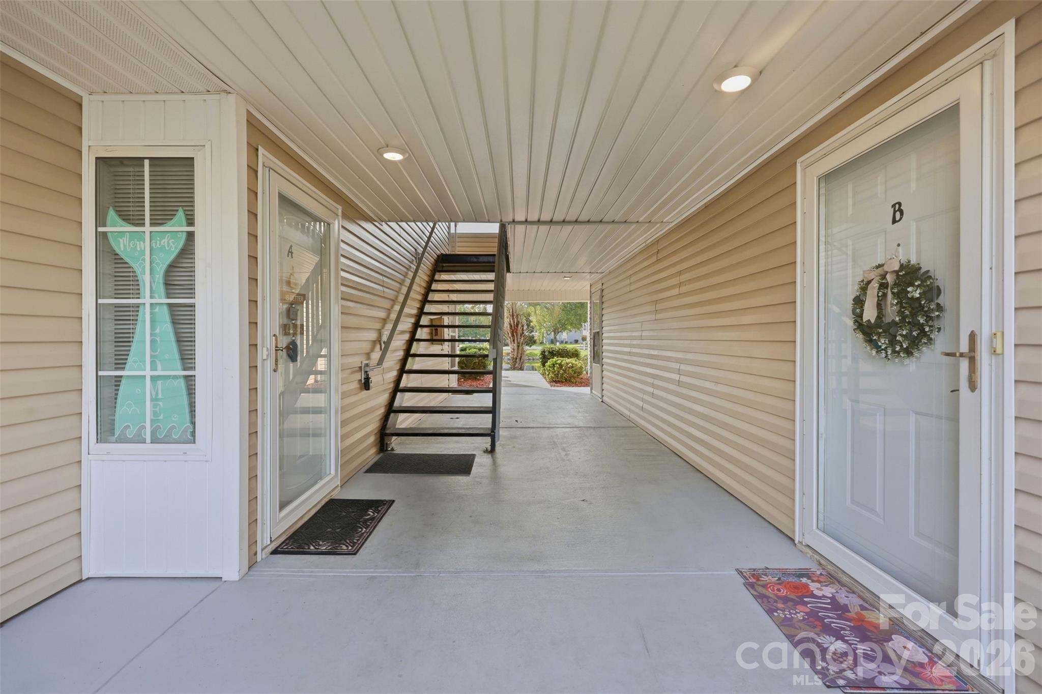 2187 Clearwater Drive A Property Photo 5