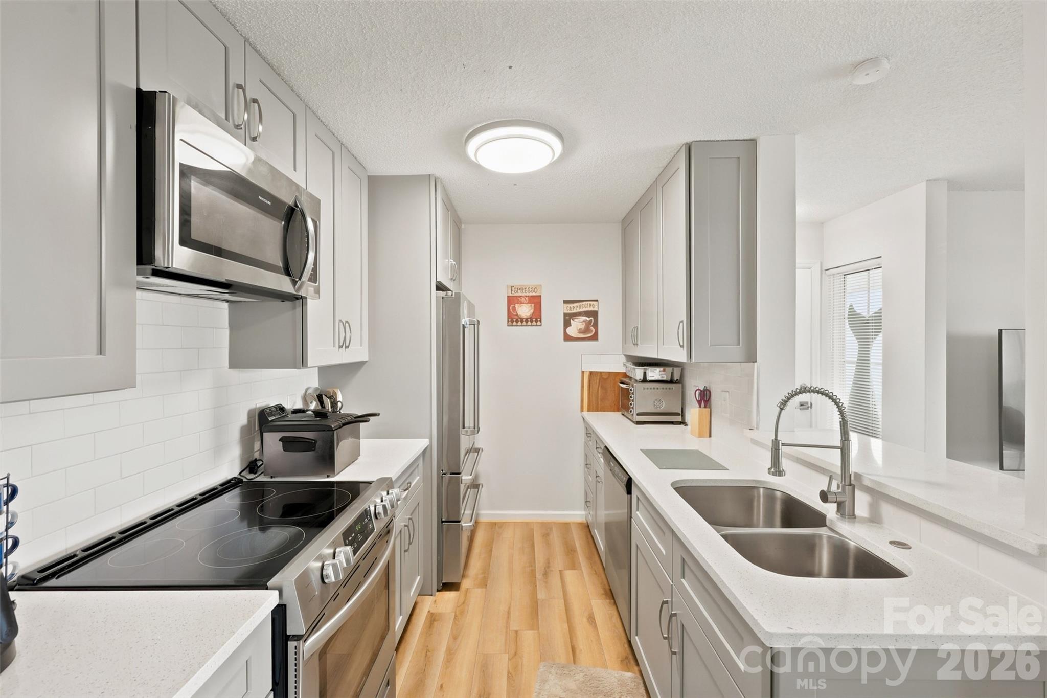 2187 Clearwater Drive A Property Photo 13