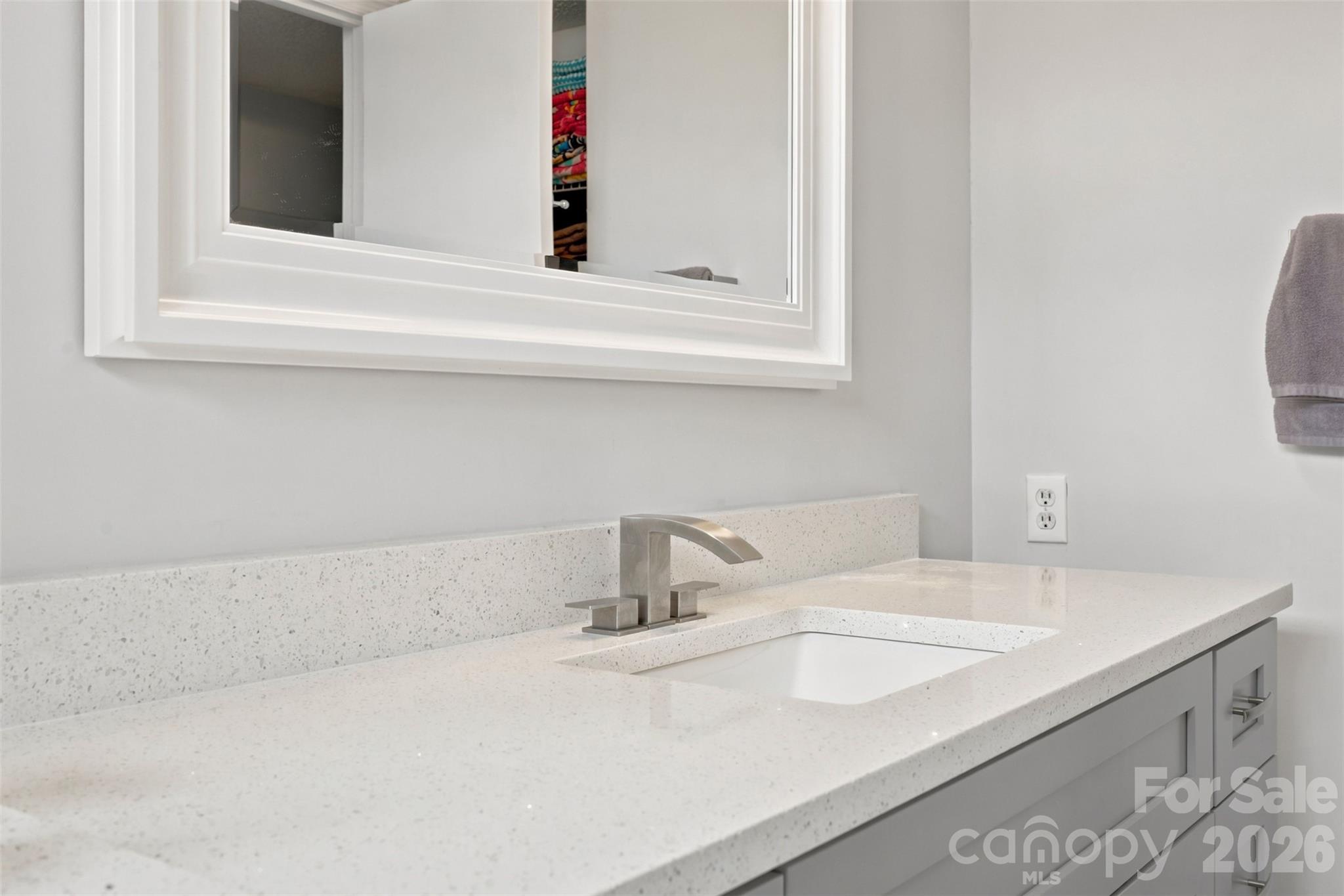 2187 Clearwater Drive A Property Photo 31