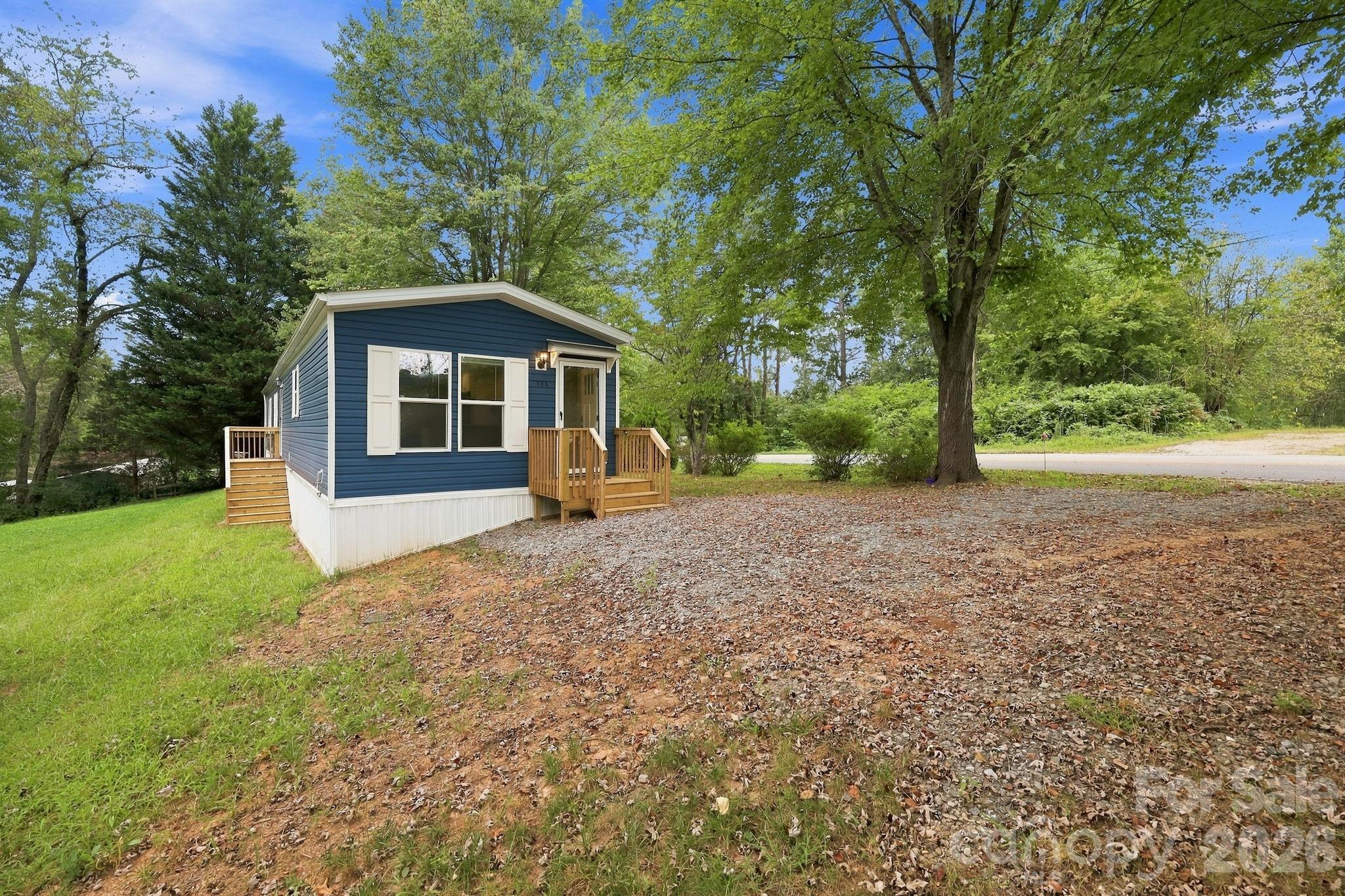 146 & 148 Bradshaw Circle Property Photo 3