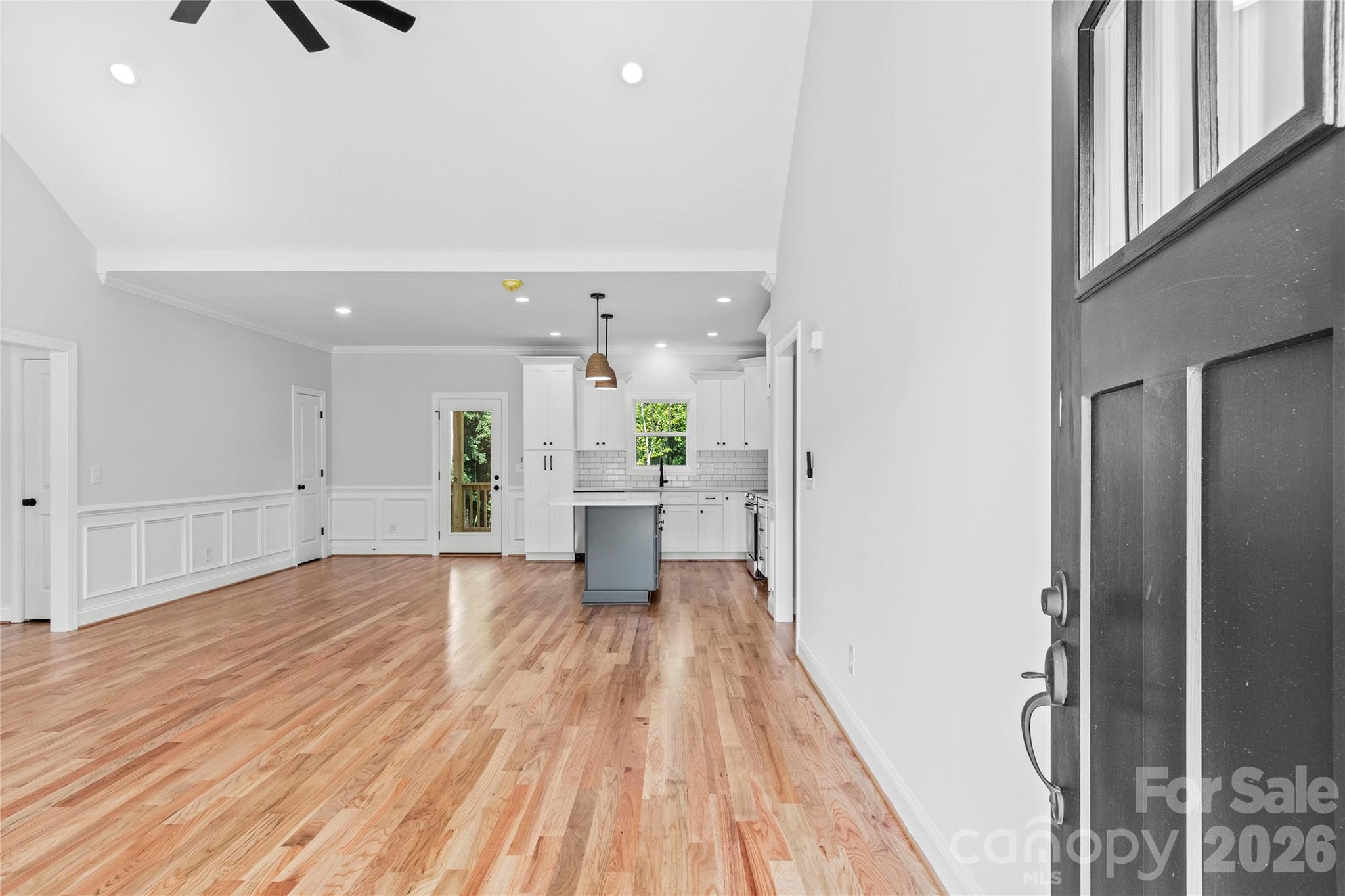 186 O Farrell Street Property Photo 4