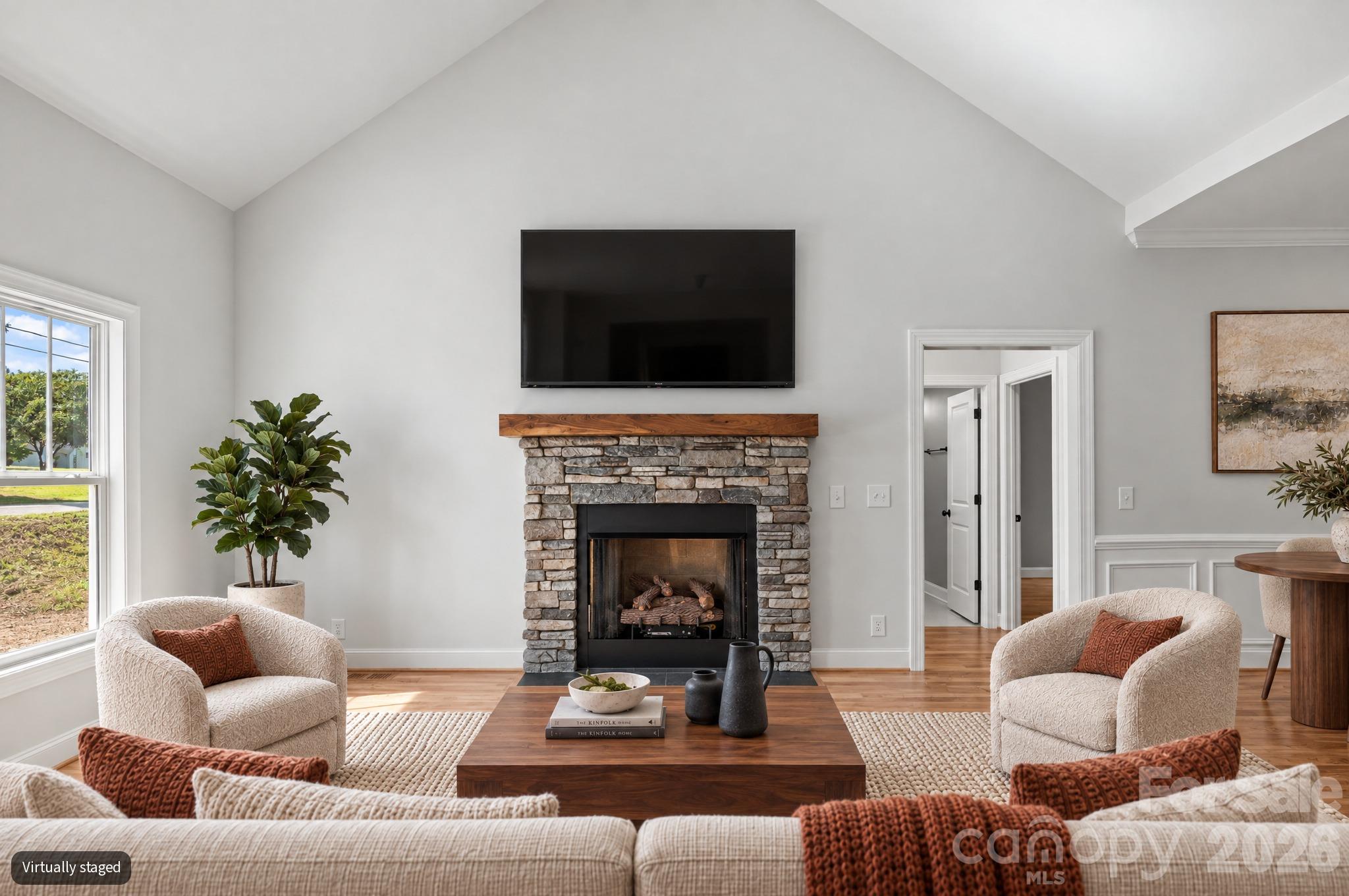 186 O Farrell Street Property Photo 8