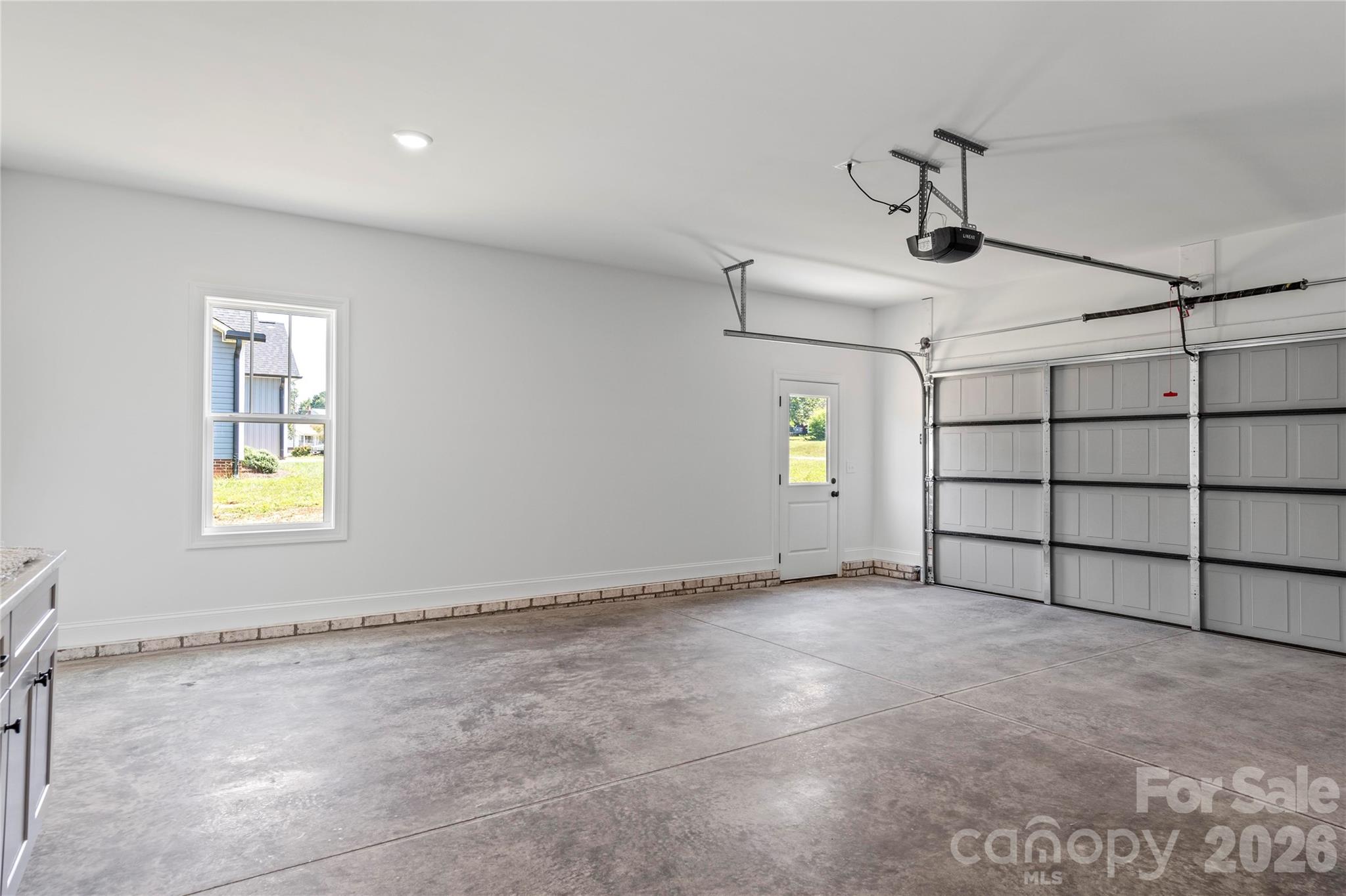 186 O Farrell Street Property Photo 33