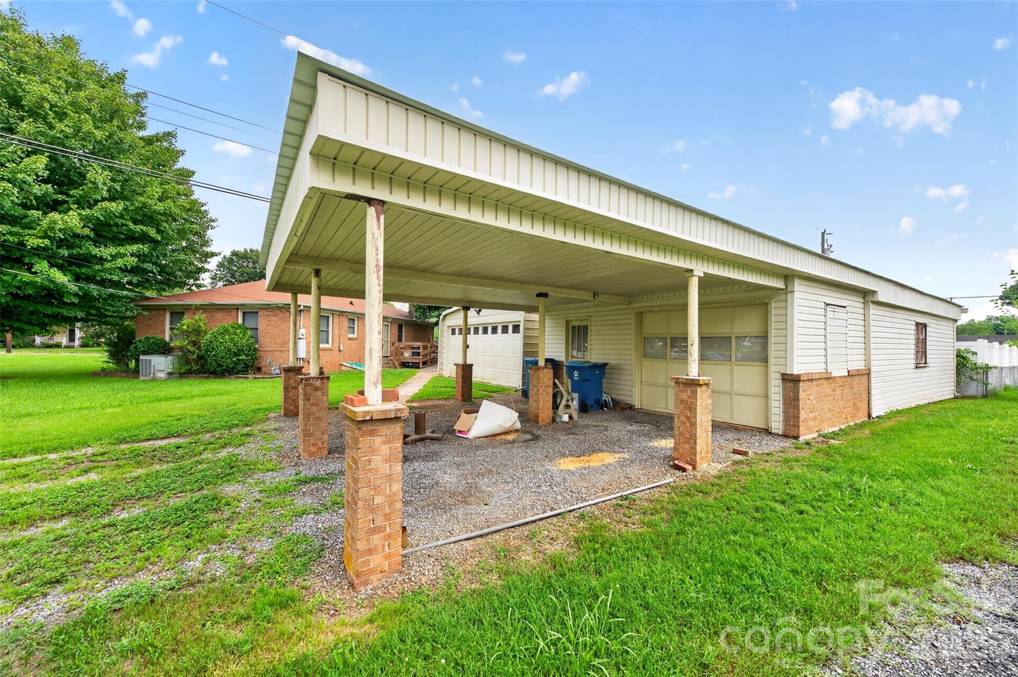 165 34th Street Property Photo 5