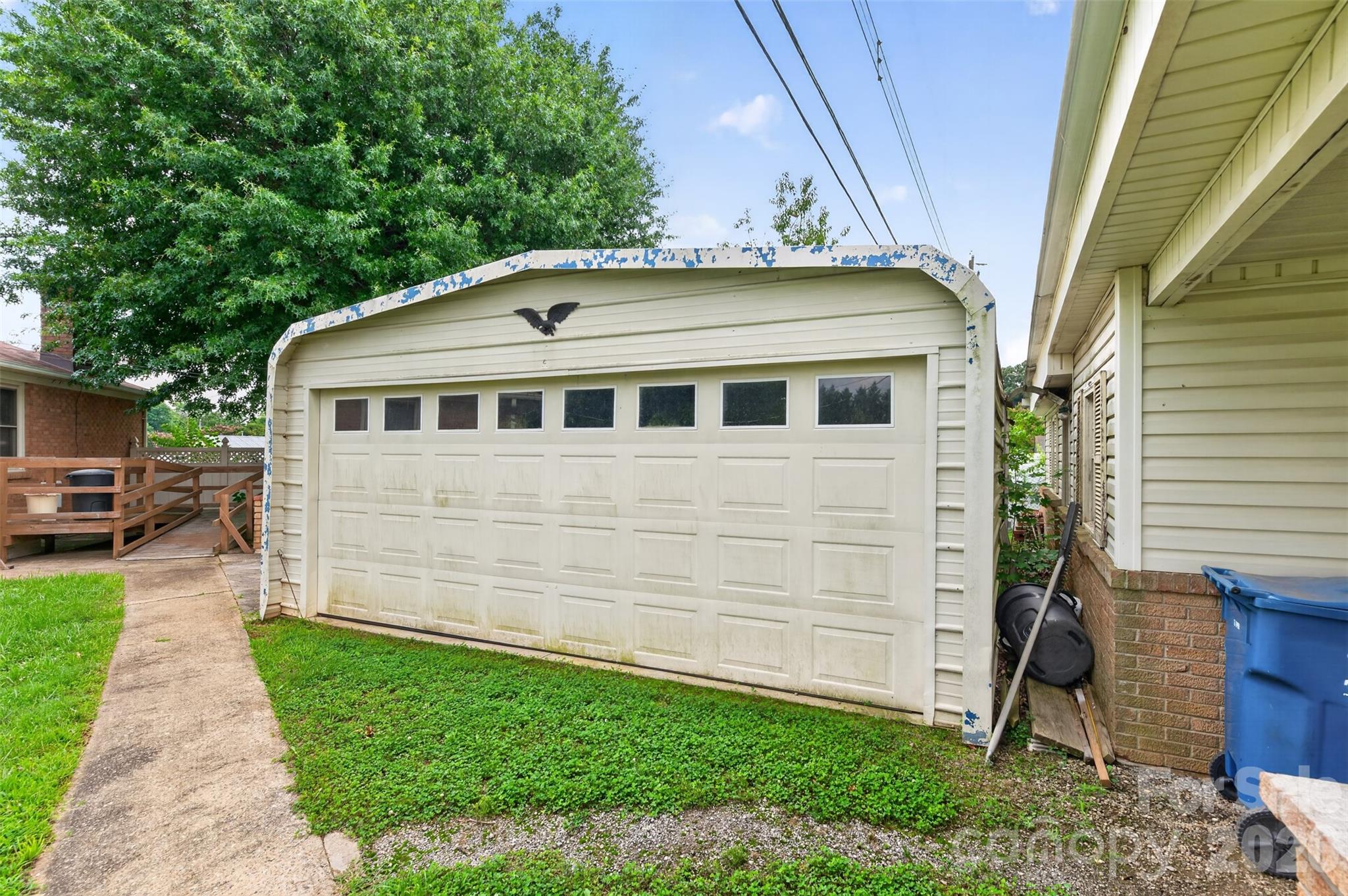 165 34th Street Property Photo 6