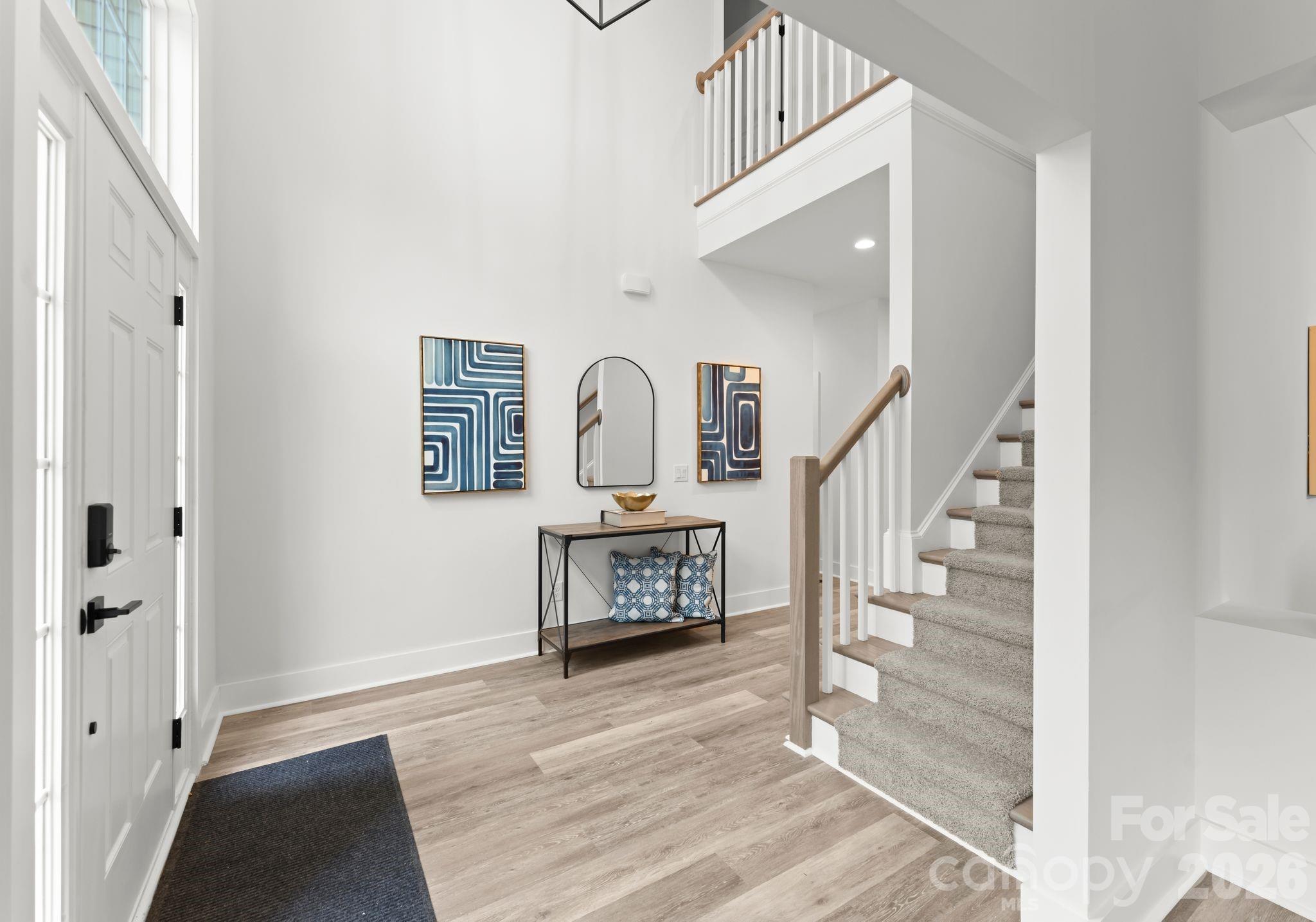 6923 Cascade Dream Court Property Photo 4
