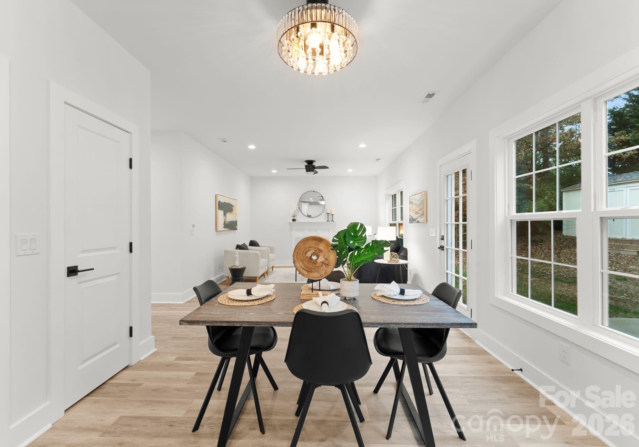 6923 Cascade Dream Court Property Photo 12