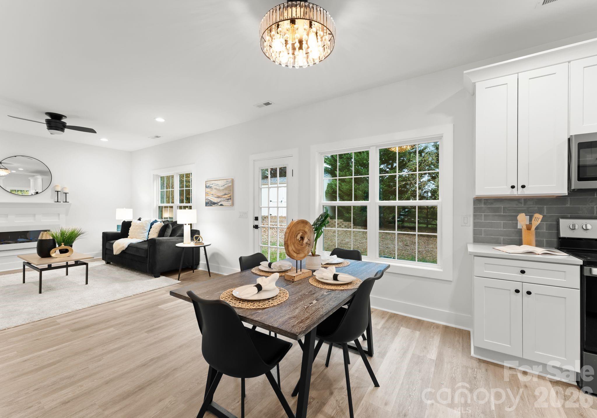 6923 Cascade Dream Court Property Photo 13