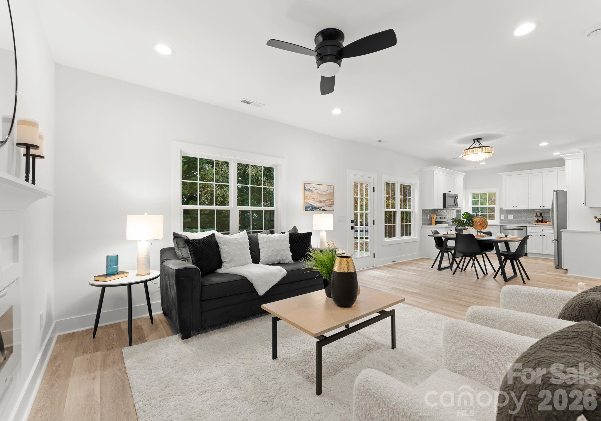 6923 Cascade Dream Court Property Photo 15