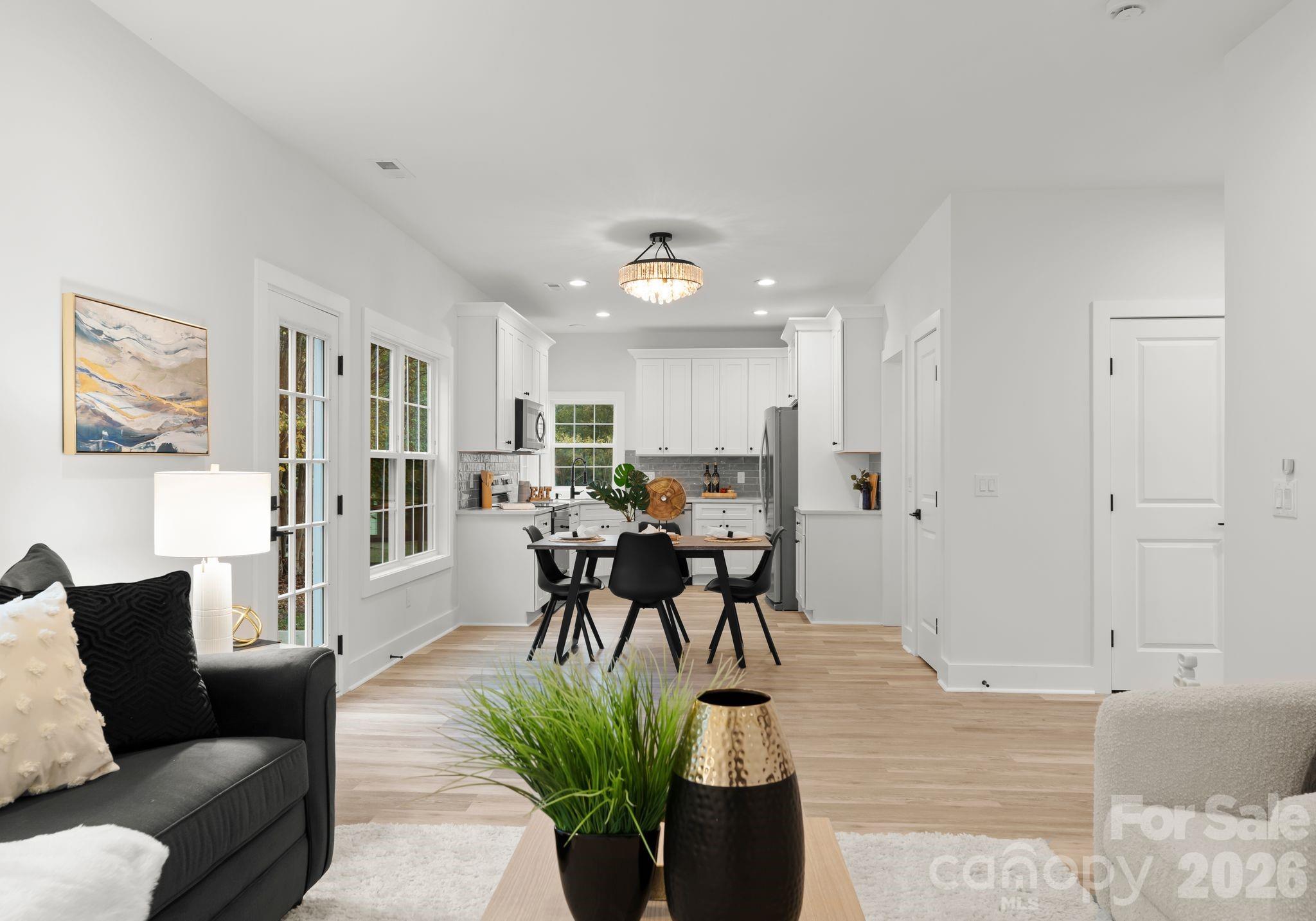 6923 Cascade Dream Court Property Photo 16