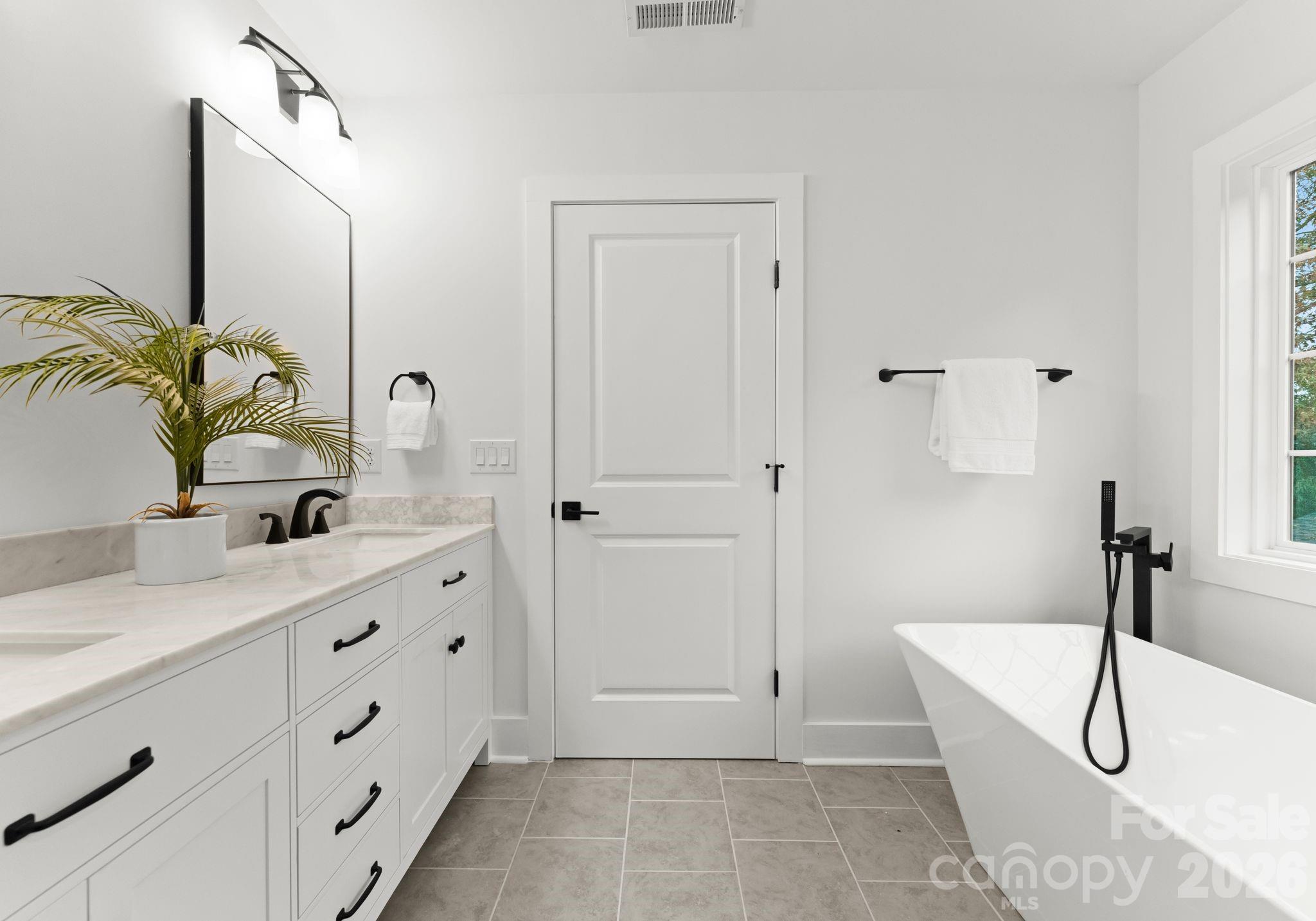 6923 Cascade Dream Court Property Photo 26