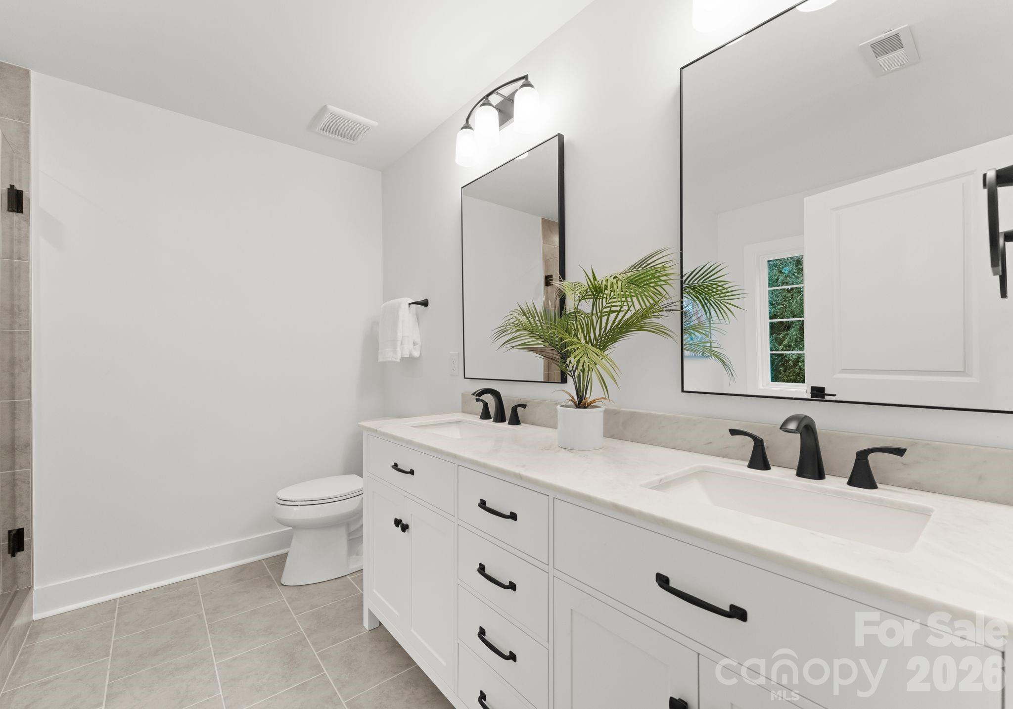 6923 Cascade Dream Court Property Photo 28