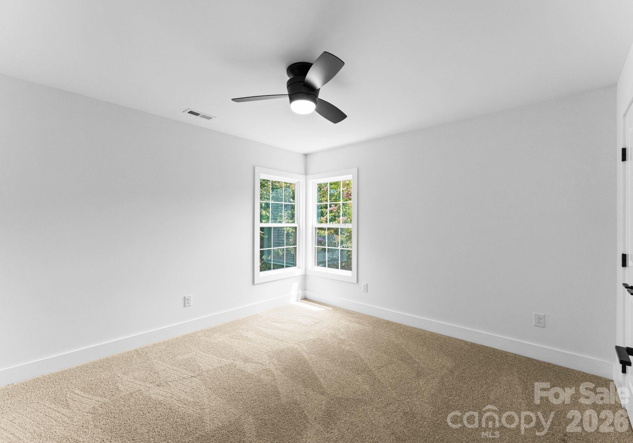 6923 Cascade Dream Court Property Photo 33
