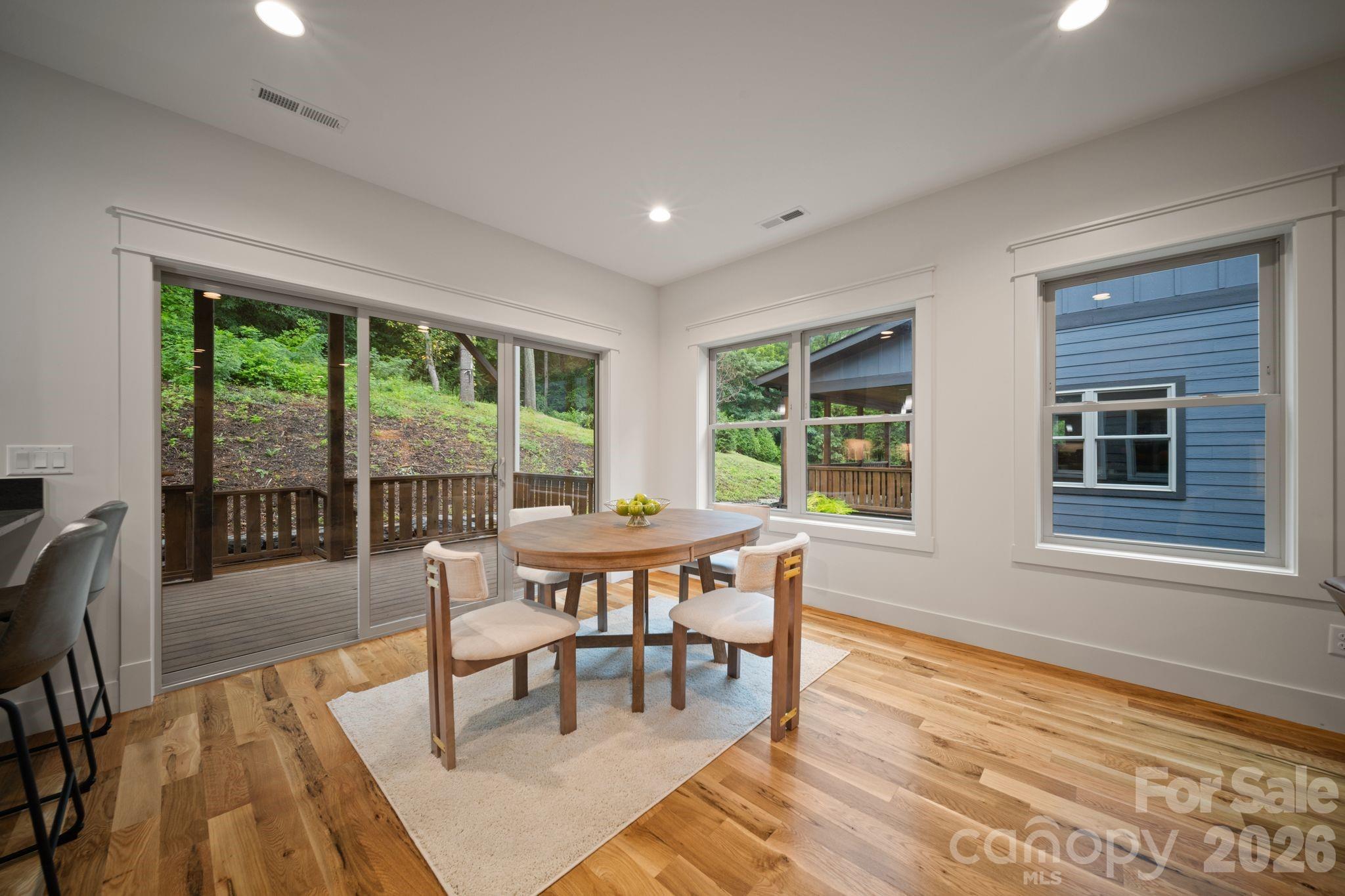 93 Glendale Avenue Property Photo 12