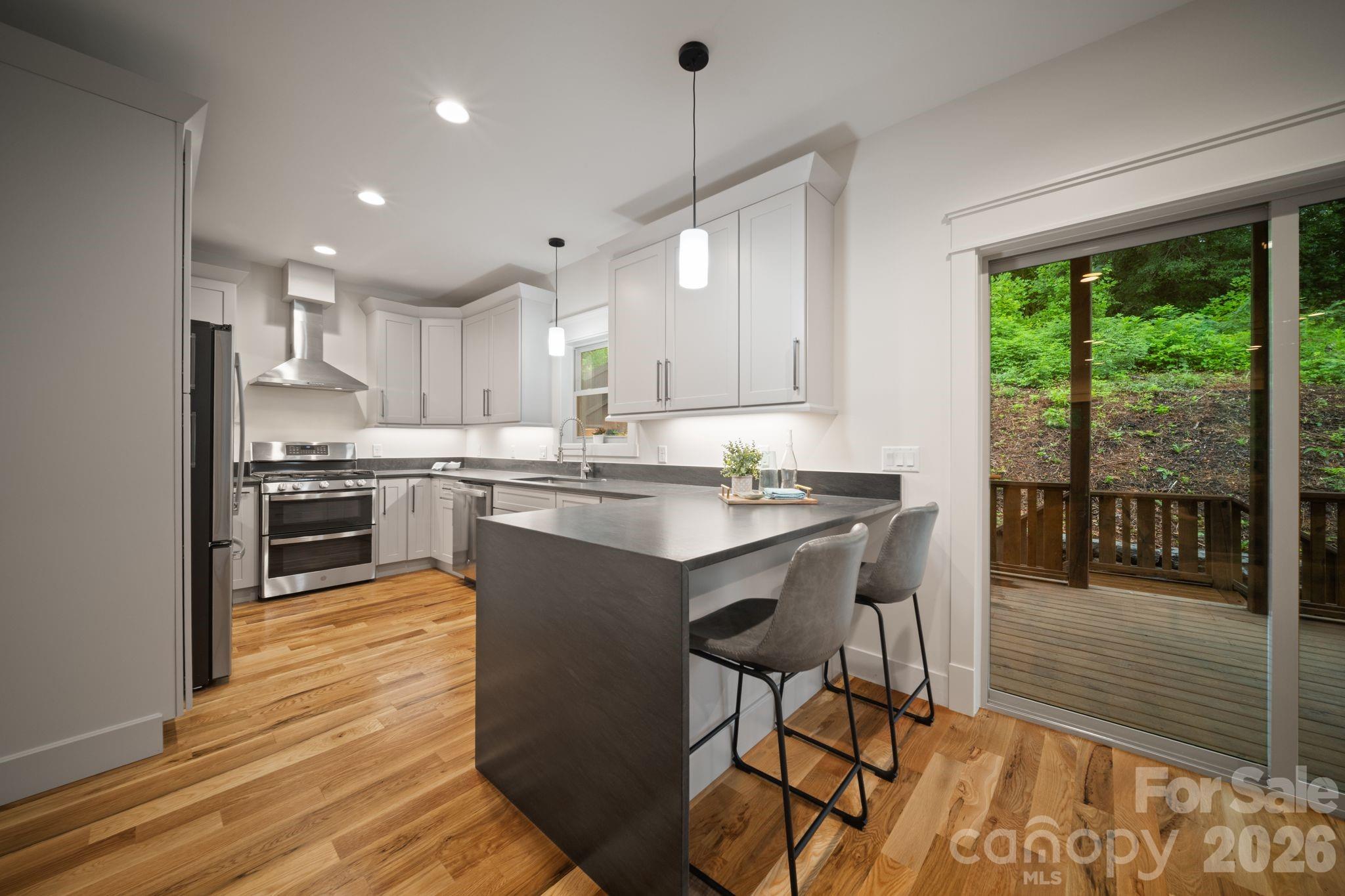 93 Glendale Avenue Property Photo 13