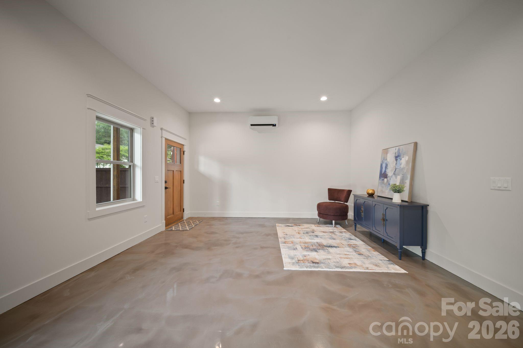 93 Glendale Avenue Property Photo 32