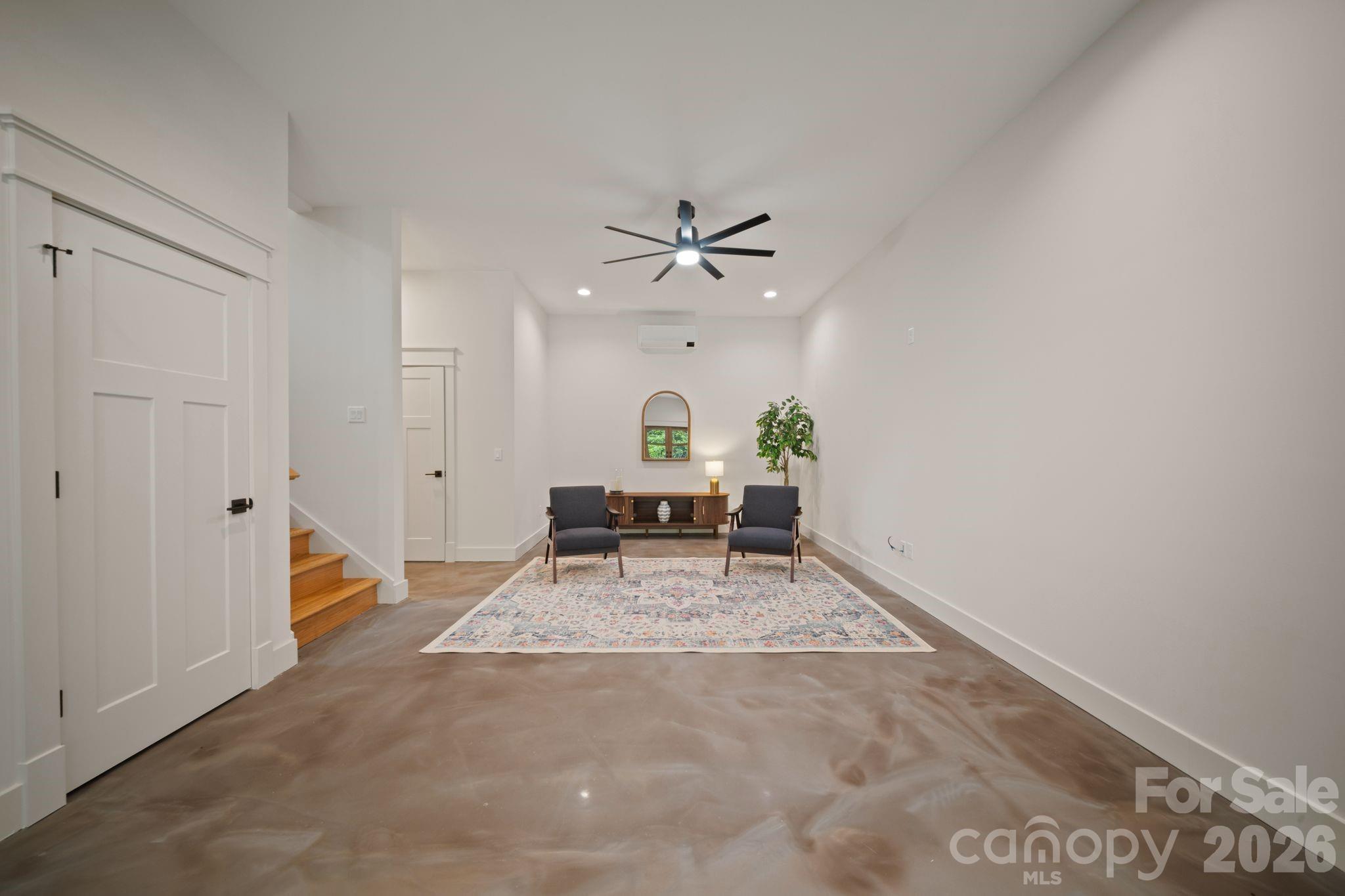 93 Glendale Avenue Property Photo 33