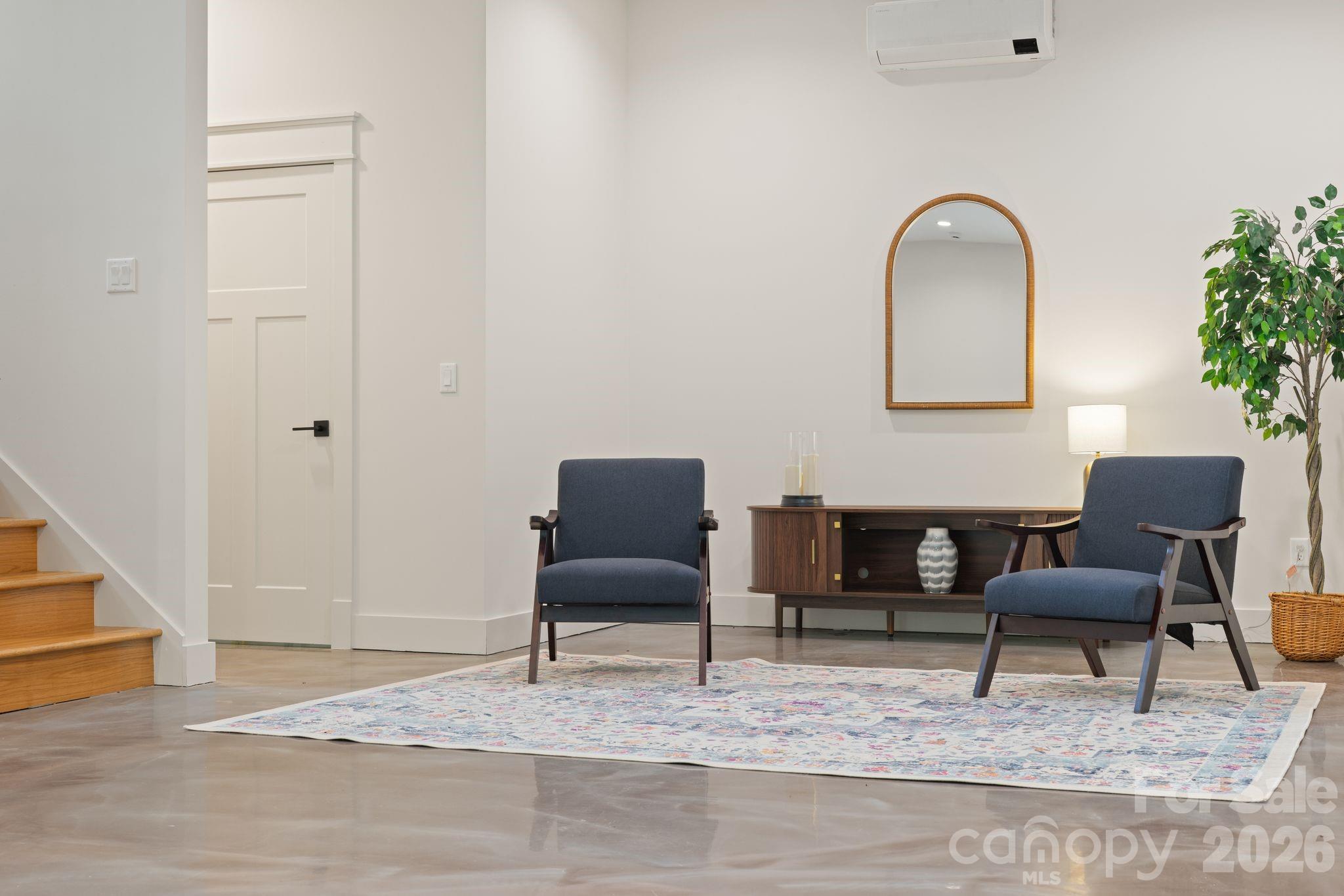 93 Glendale Avenue Property Photo 34