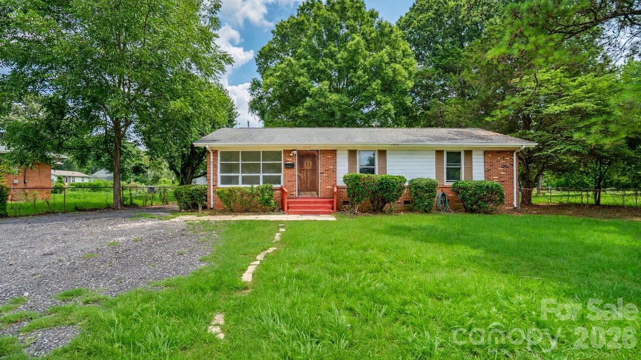 634 Kentbrook Drive Property Photo 1