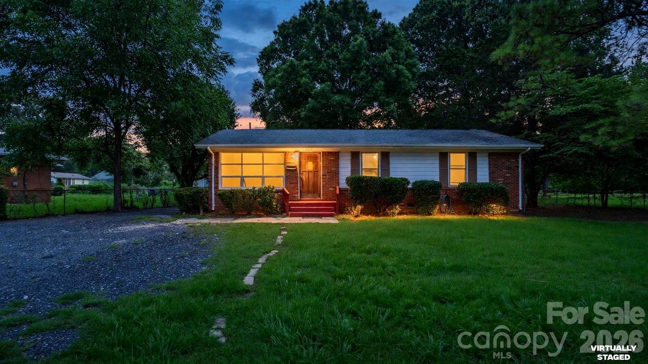 634 Kentbrook Drive Property Photo 2
