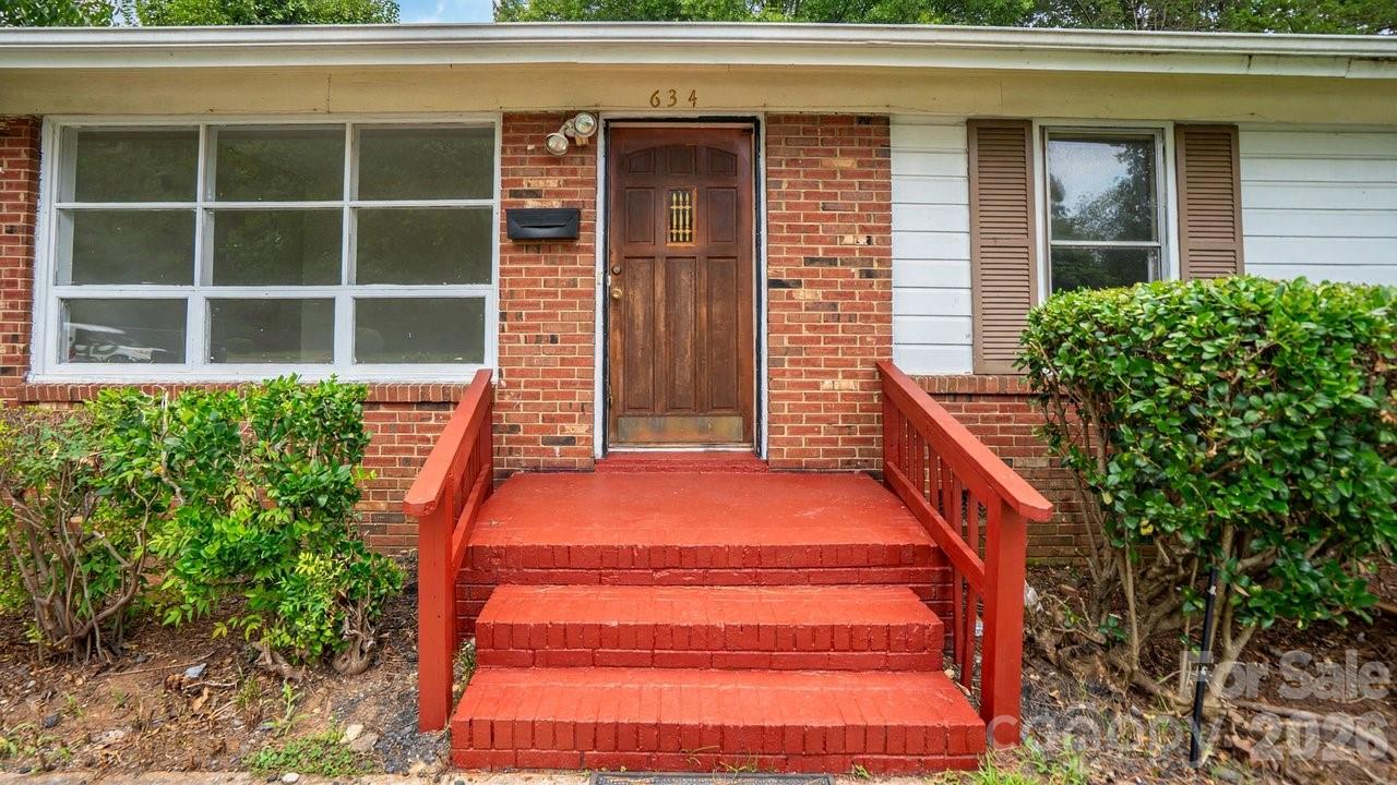 634 Kentbrook Drive Property Photo 4