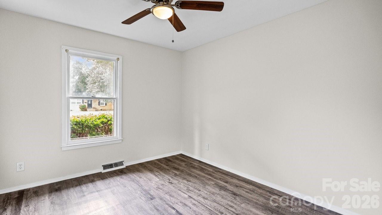 634 Kentbrook Drive Property Photo 9