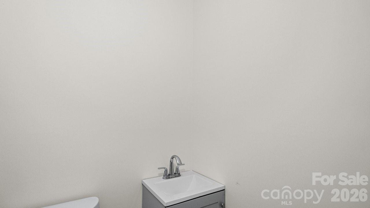 634 Kentbrook Drive Property Photo 10