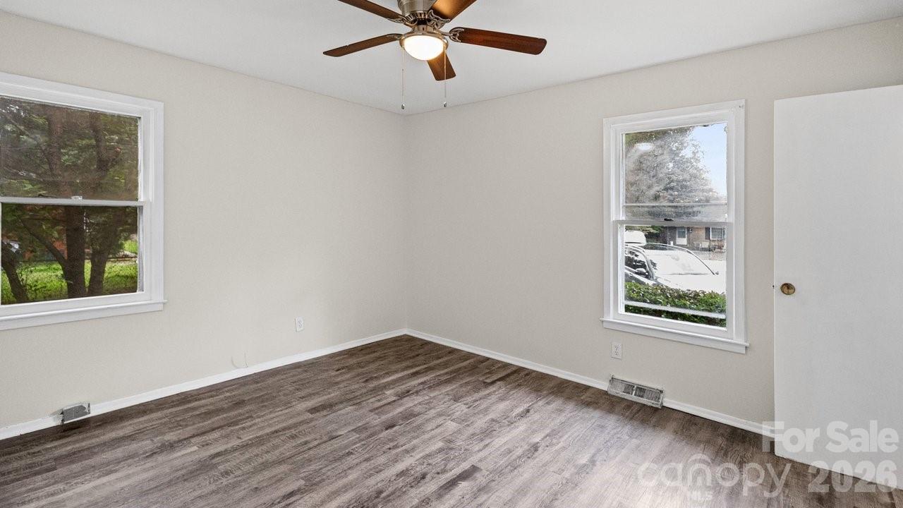 634 Kentbrook Drive Property Photo 14