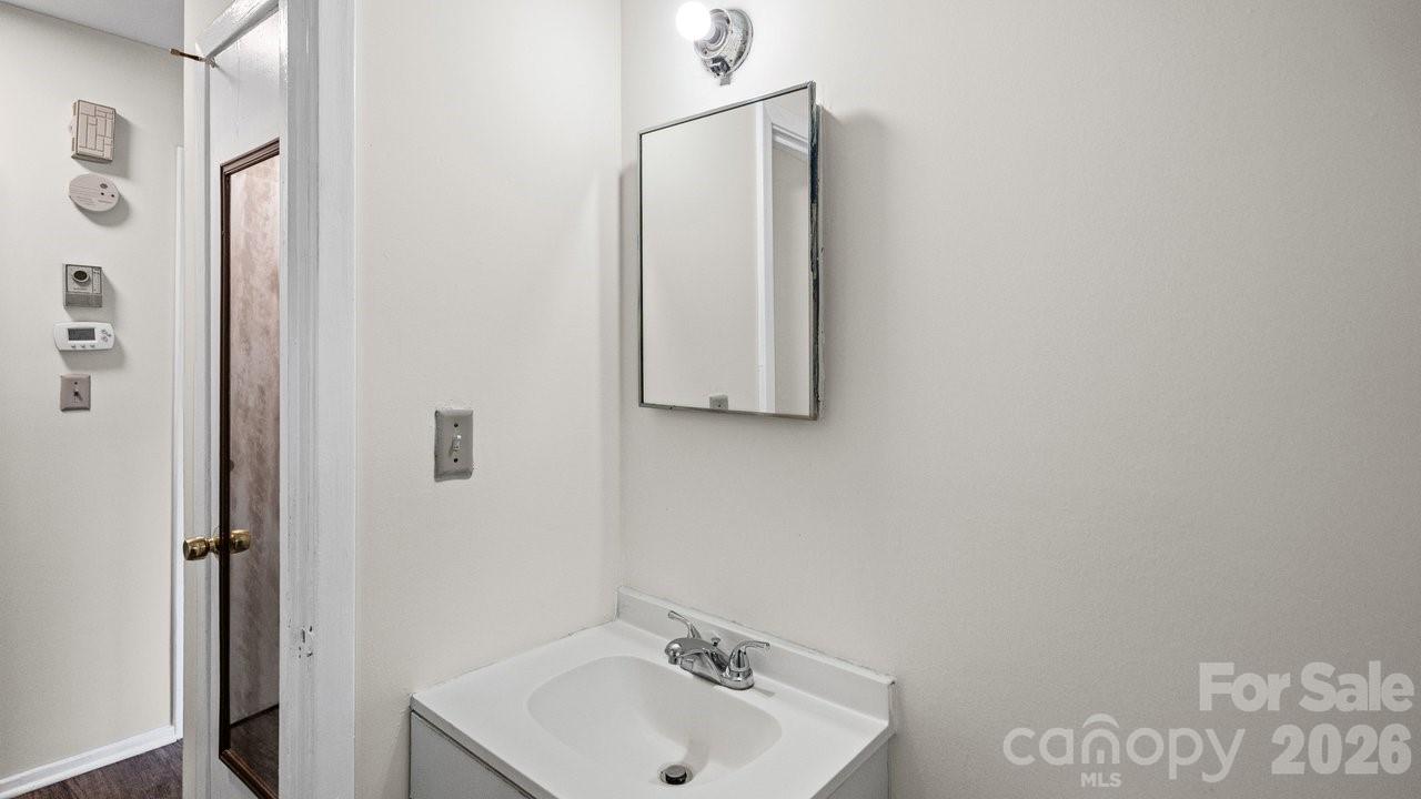 634 Kentbrook Drive Property Photo 17