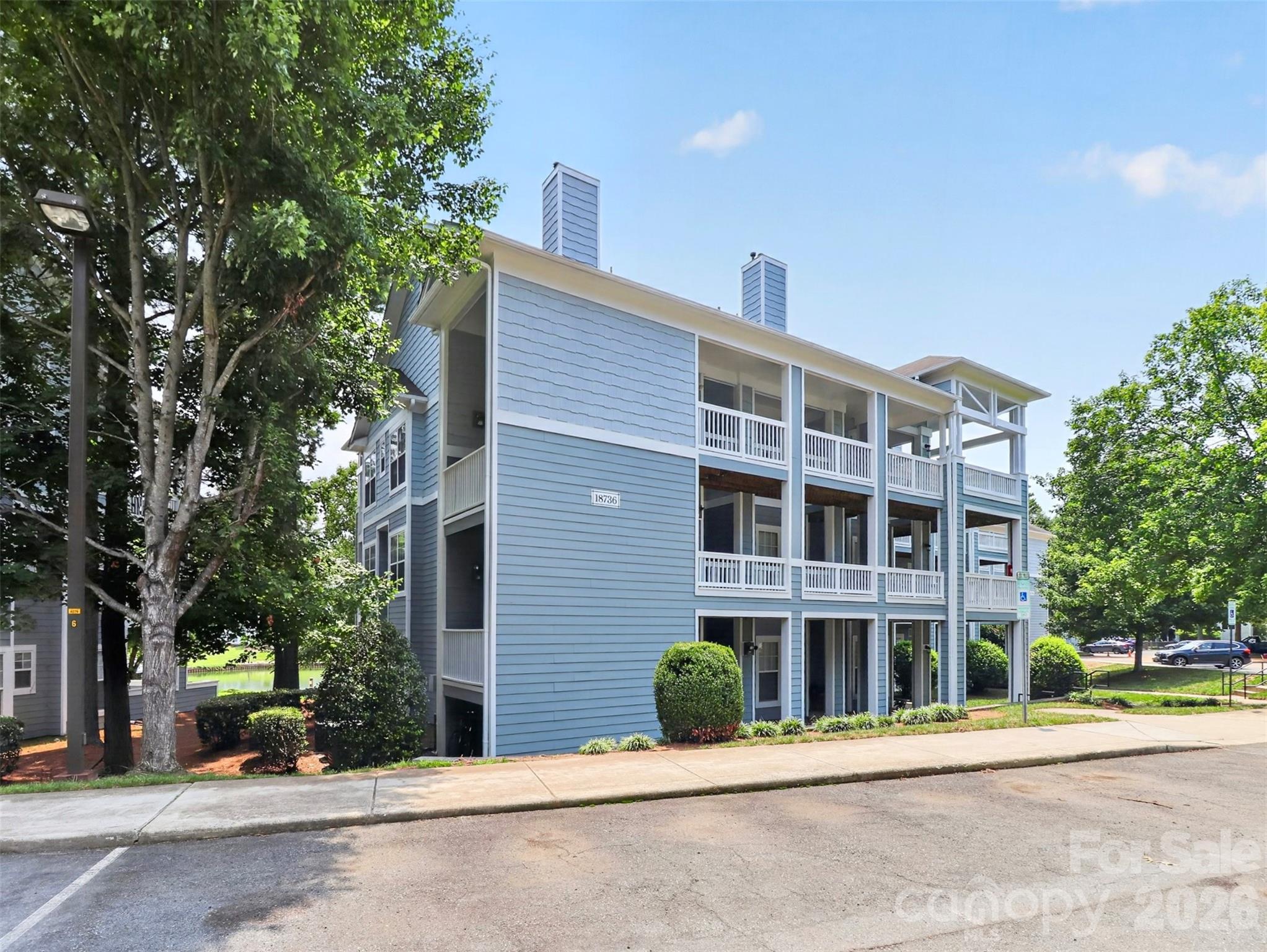 18736 Nautical Drive 301 Property Photo 3