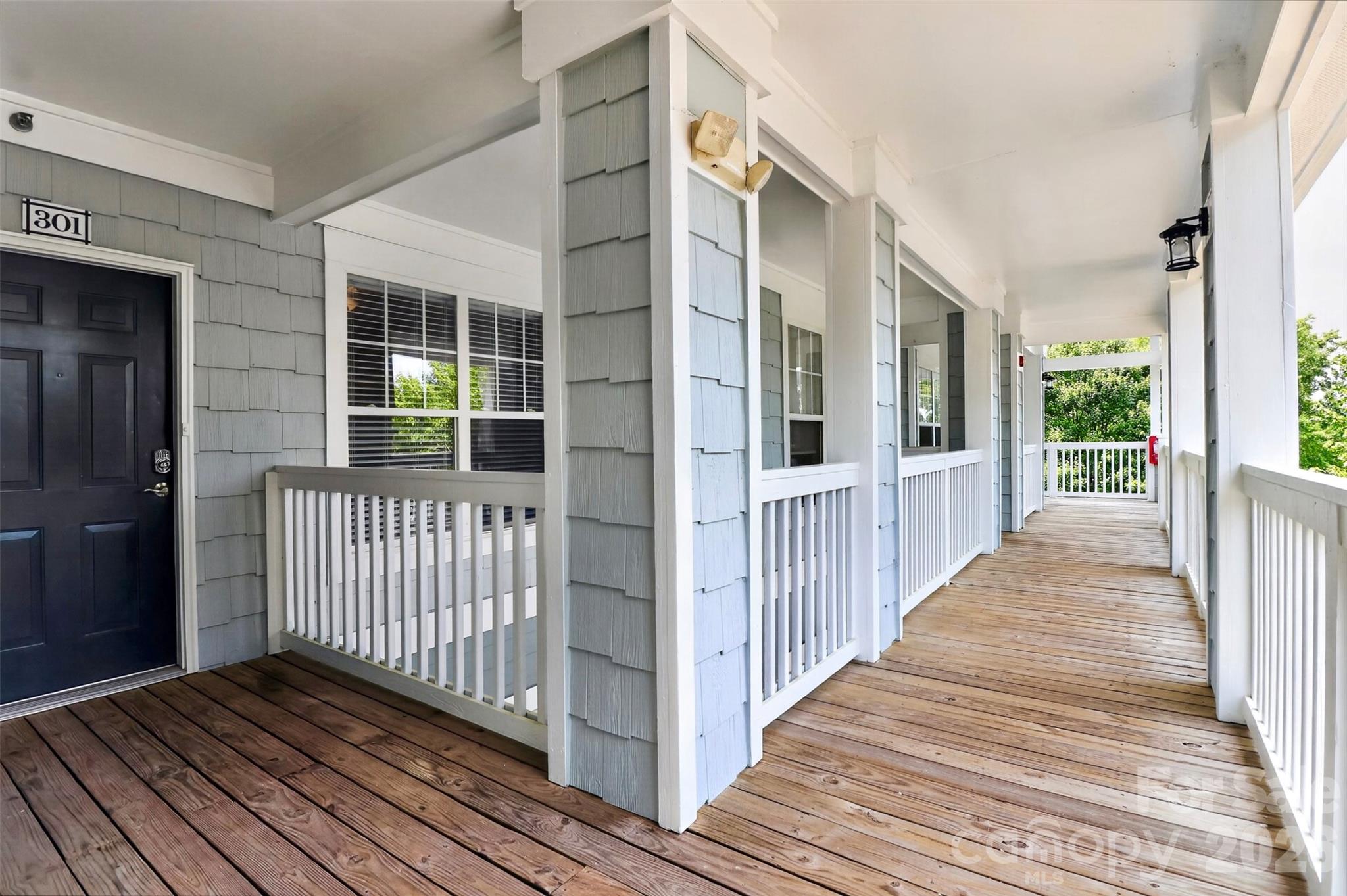 18736 Nautical Drive 301 Property Photo 4