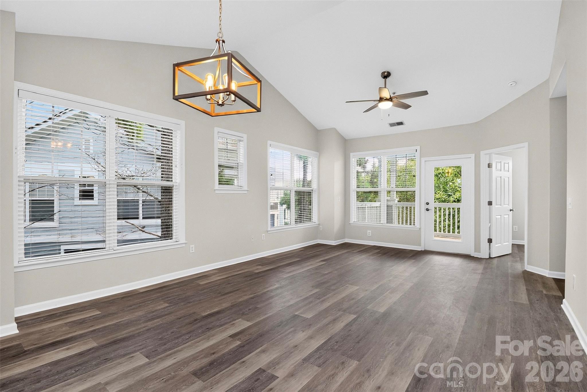 18736 Nautical Drive 301 Property Photo 7