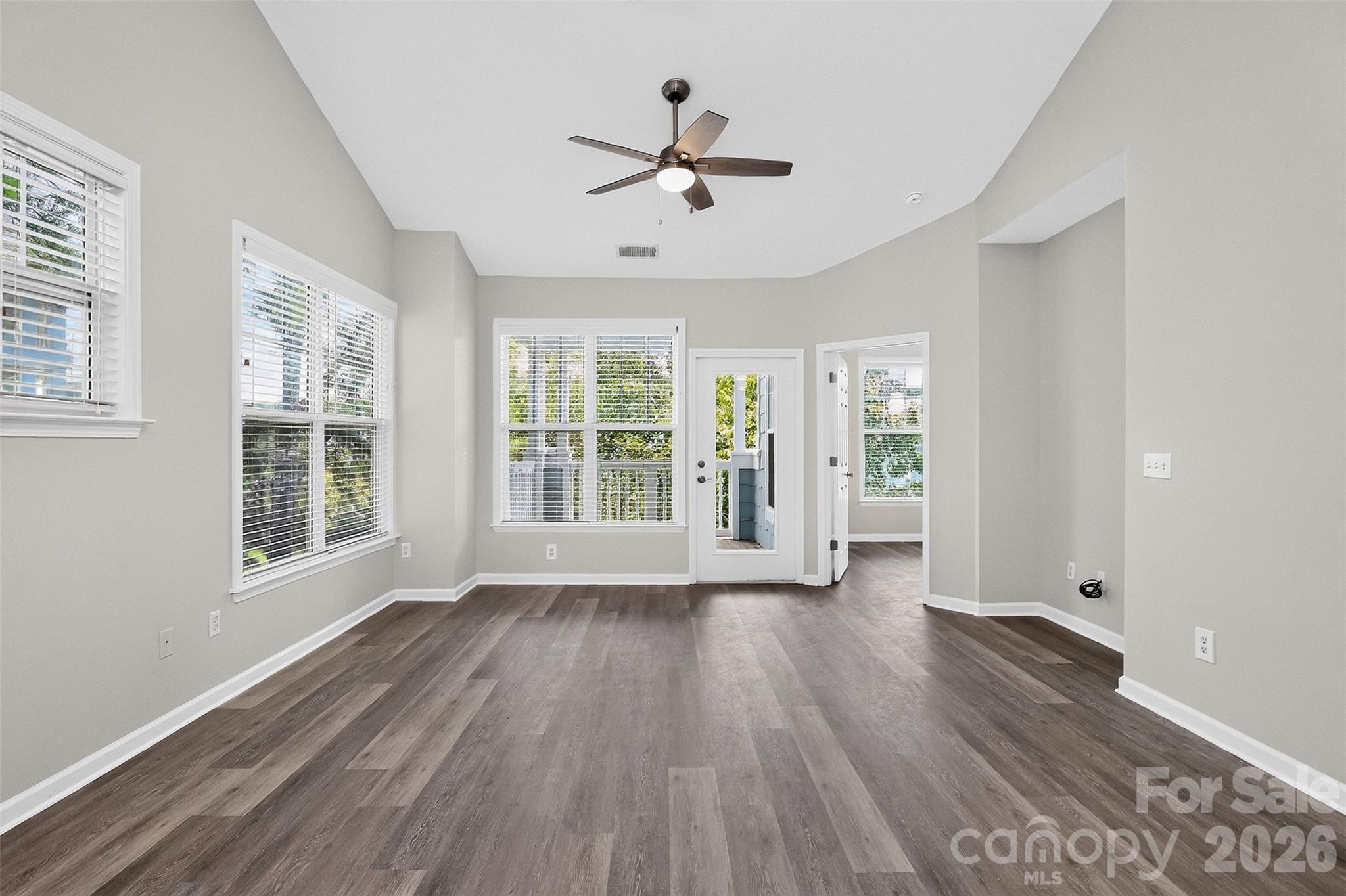 18736 Nautical Drive 301 Property Photo 11