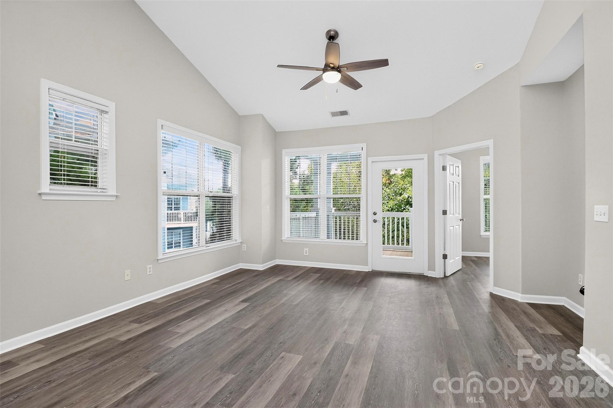 18736 Nautical Drive 301 Property Photo 12