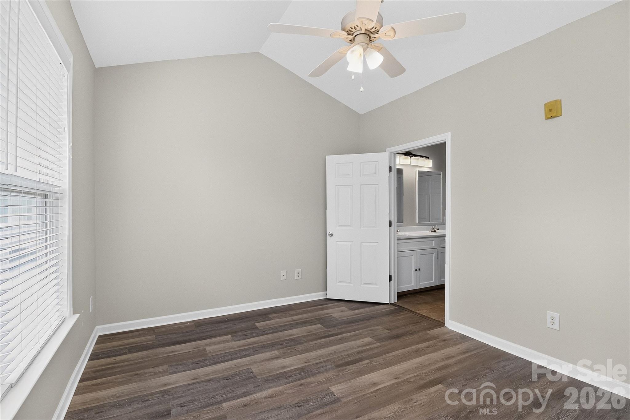 18736 Nautical Drive 301 Property Photo 26