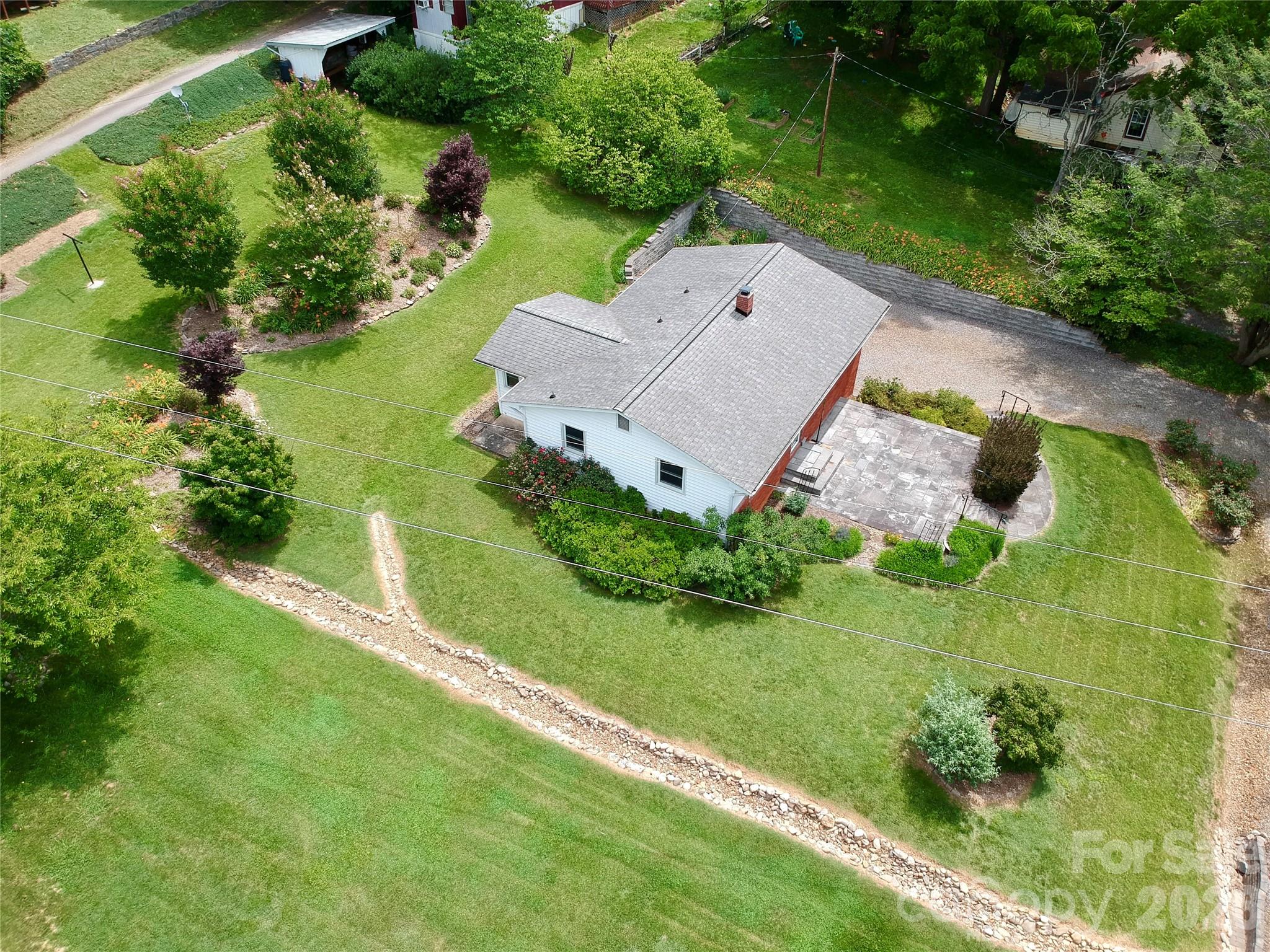 20 Ridge Cross Road Property Photo 4